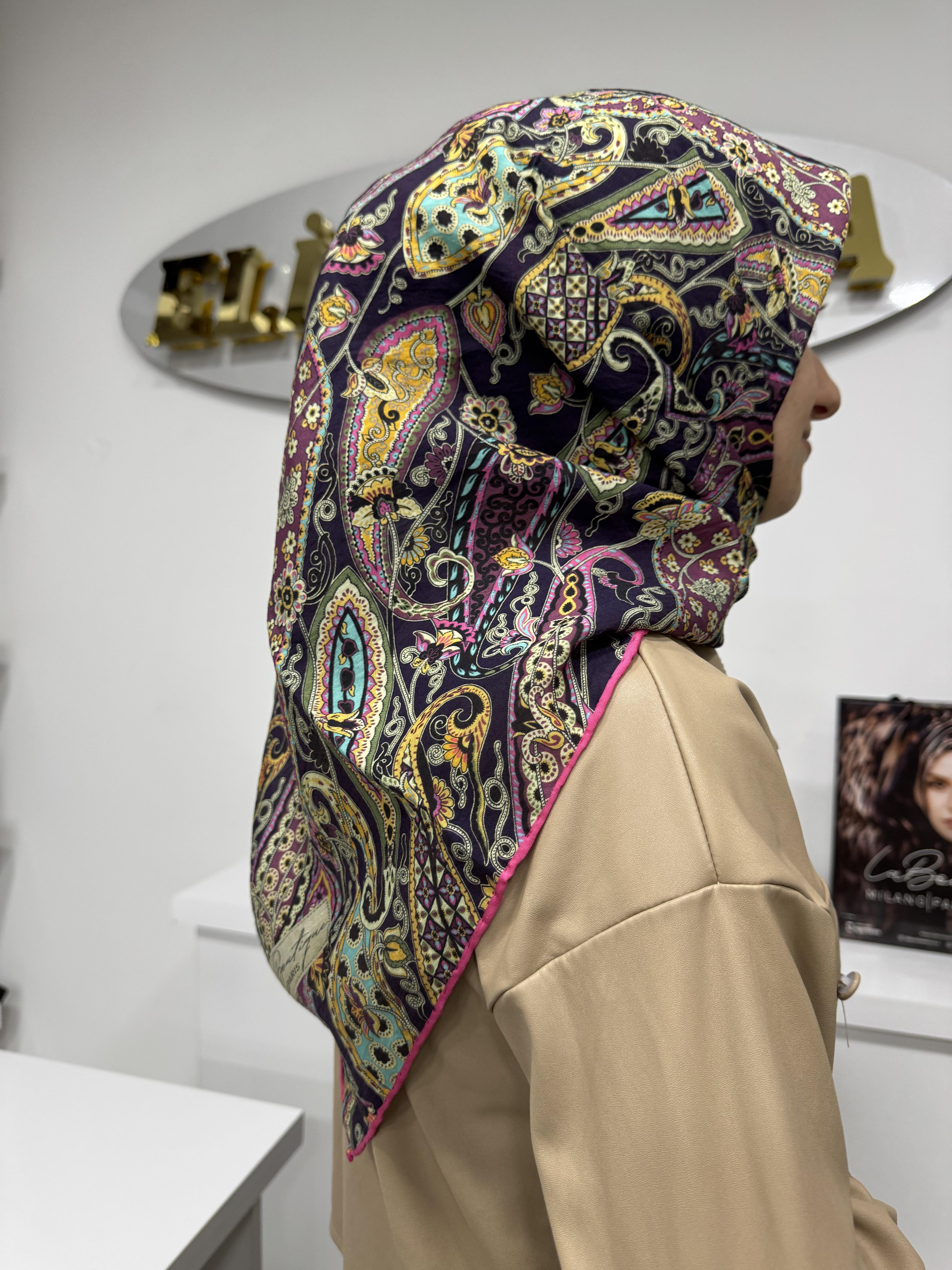 LA BOUTIQUE GÜZ EŞARP