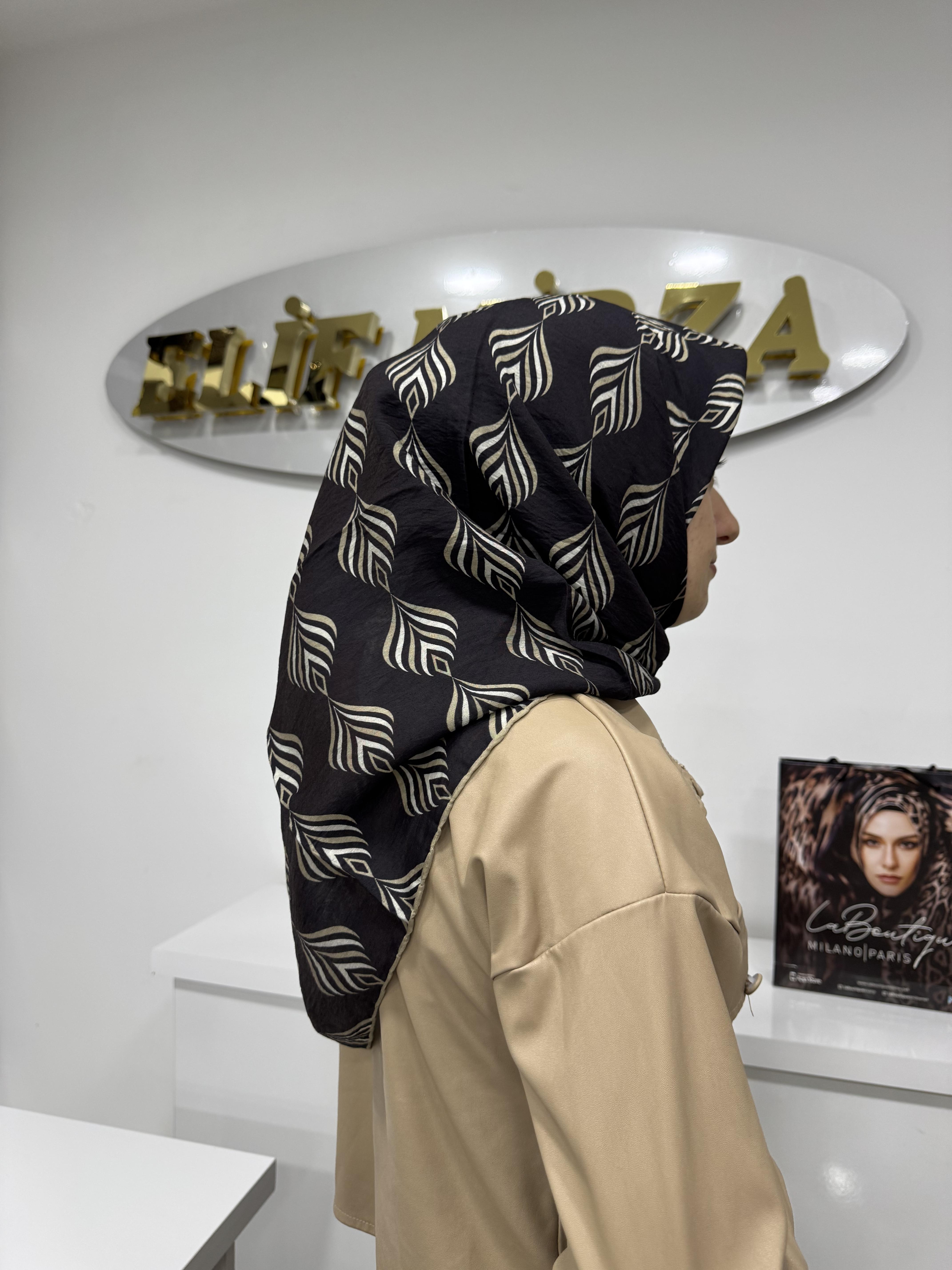 LA BOUTIQUE GÜZ EŞARP