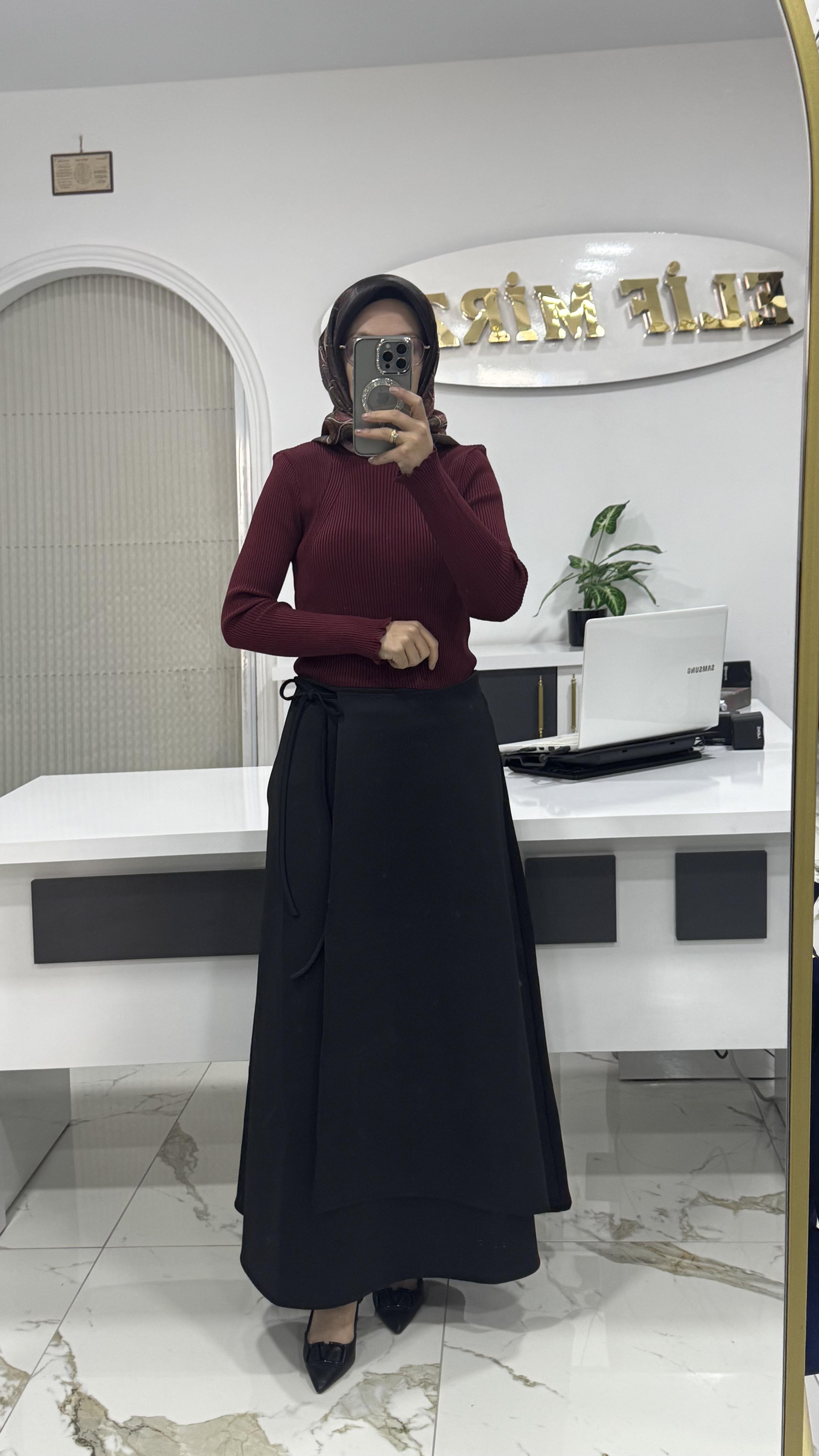 BAĞLAMA DETAYLI SCUBA ETEK SİYAH