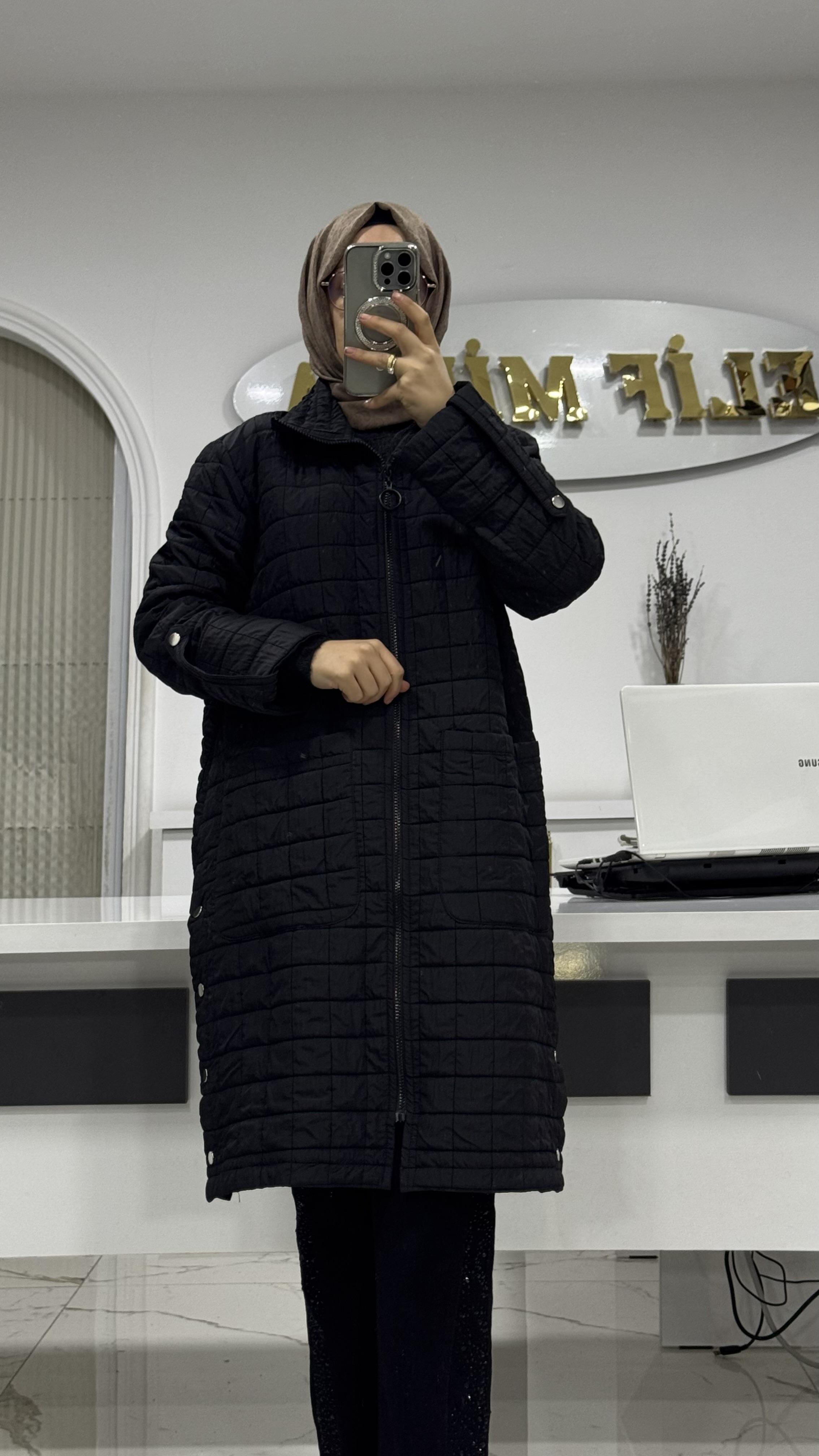 KAPİTONE KAP MANŞETLİ SİYAH