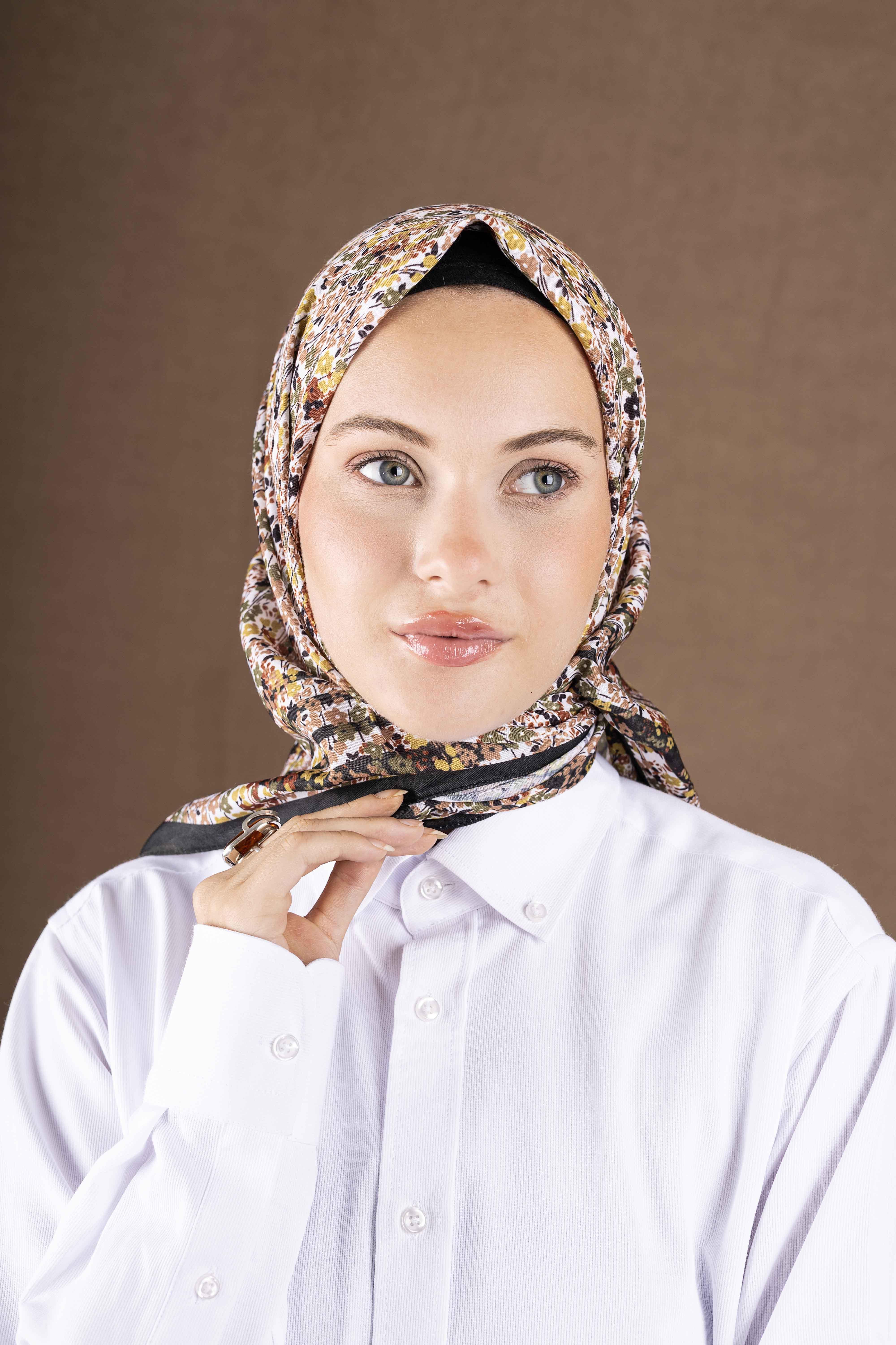 Desenli Soft Eşarp Koleksiyonu Çiçek Desen