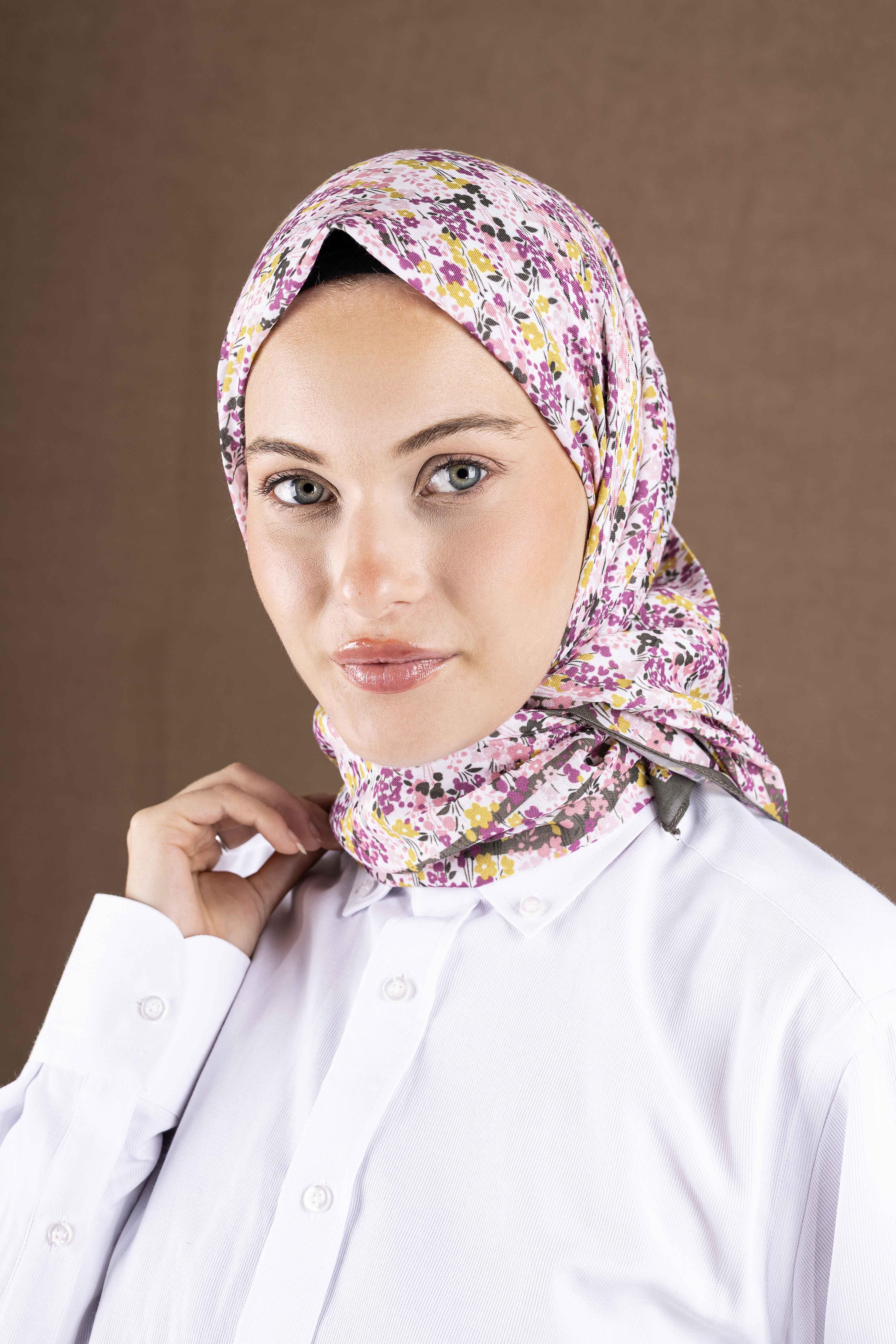 Desenli Soft Eşarp Koleksiyonu Çiçek Desen