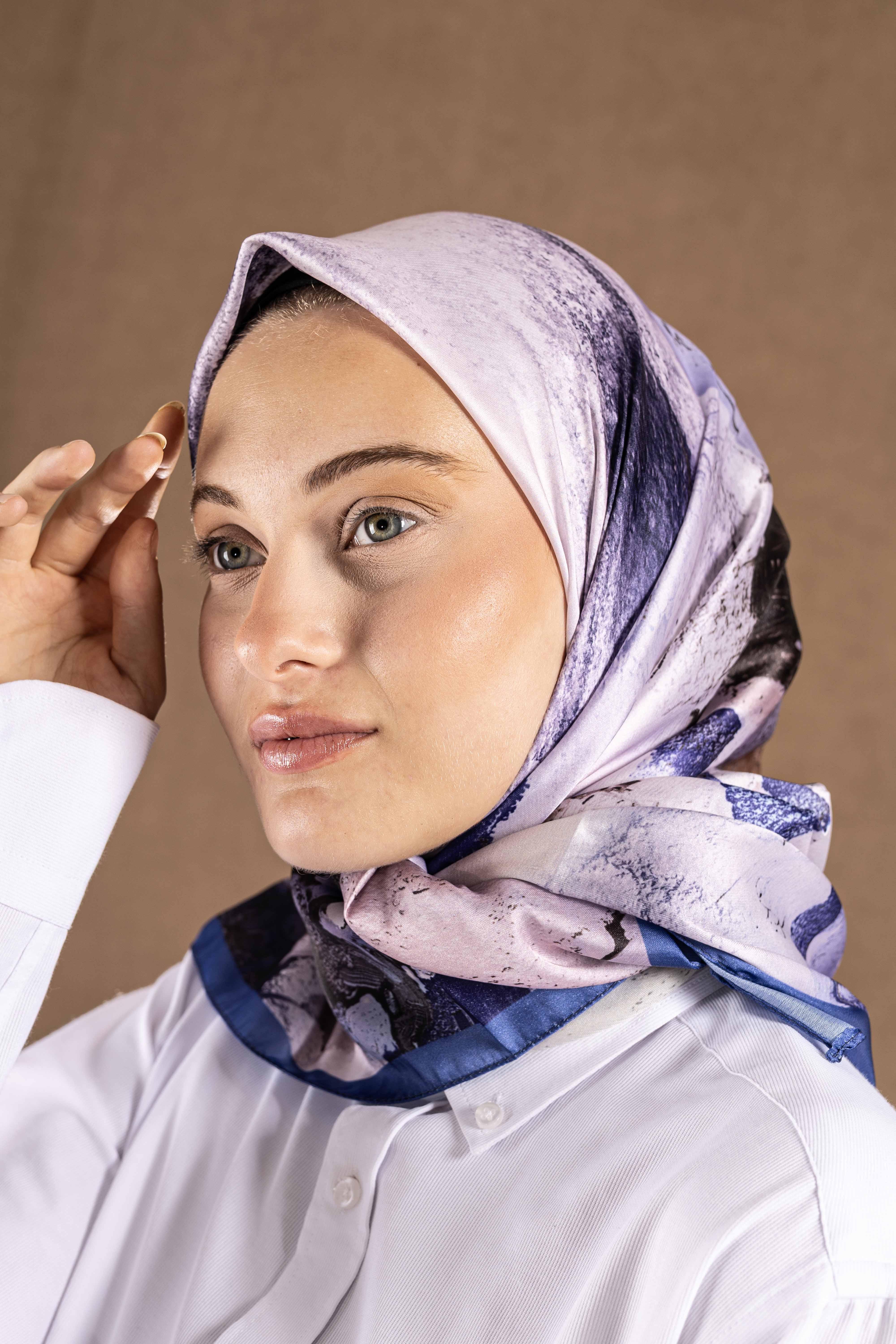Modern Desenli Dijital Kristal Eşarp