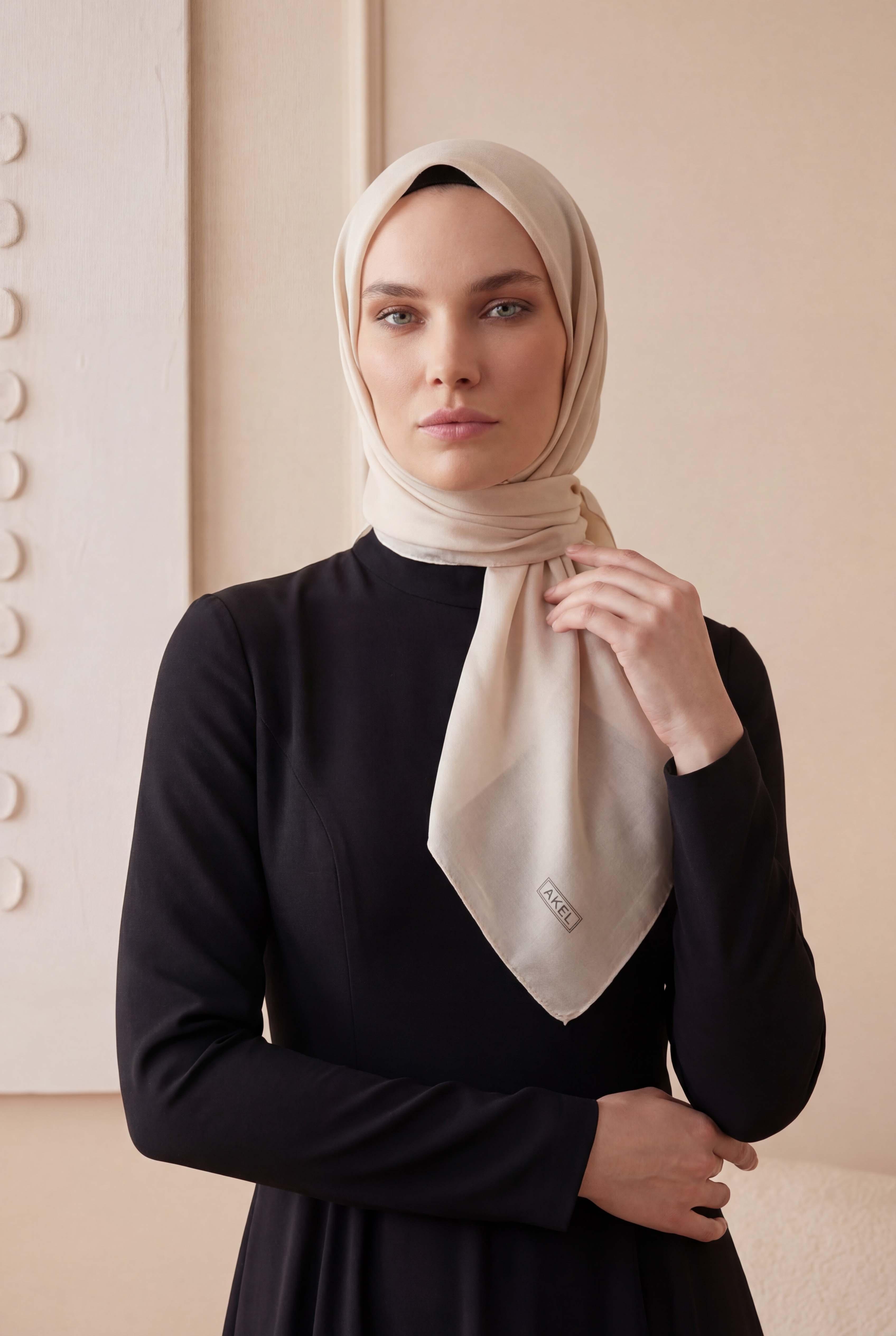 Düz Kristal Kumaş Eşarp - Kaymaz, Şık, Tok Duran | Günlük &amp; Abiye Uyumlu