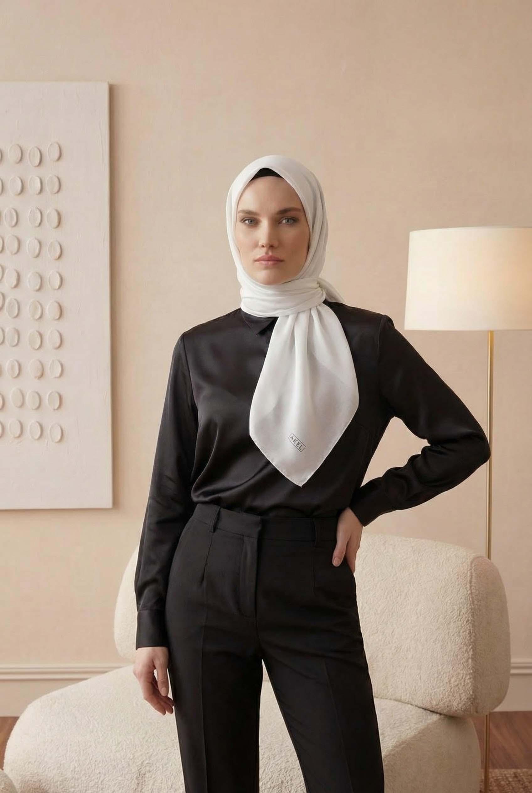 Düz Kristal Kumaş Eşarp - Kaymaz, Şık, Tok Duran | Günlük &amp; Abiye Uyumlu