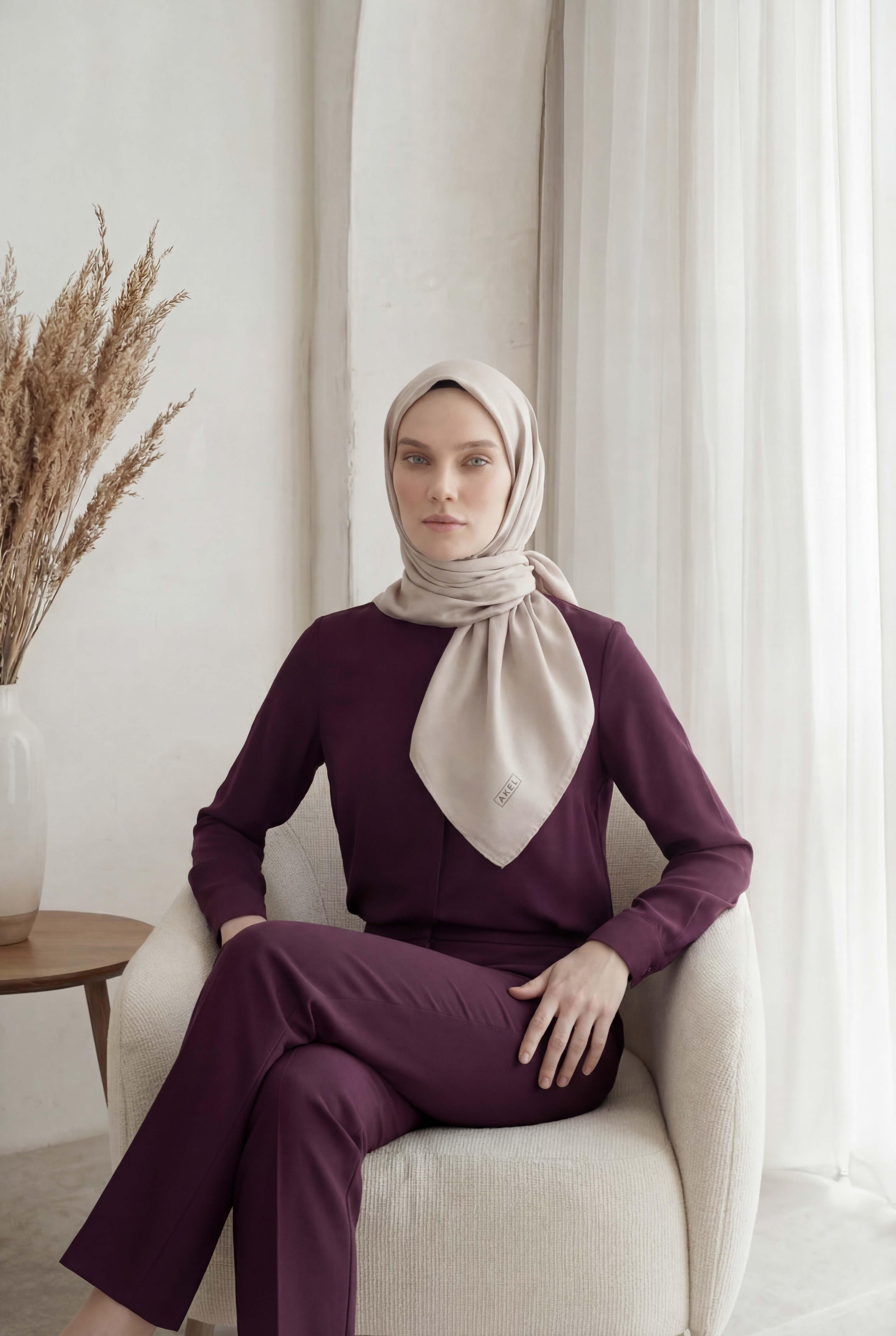 Düz Kristal Kumaş Eşarp - Kaymaz, Şık, Tok Duran | Günlük &amp; Abiye Uyumlu