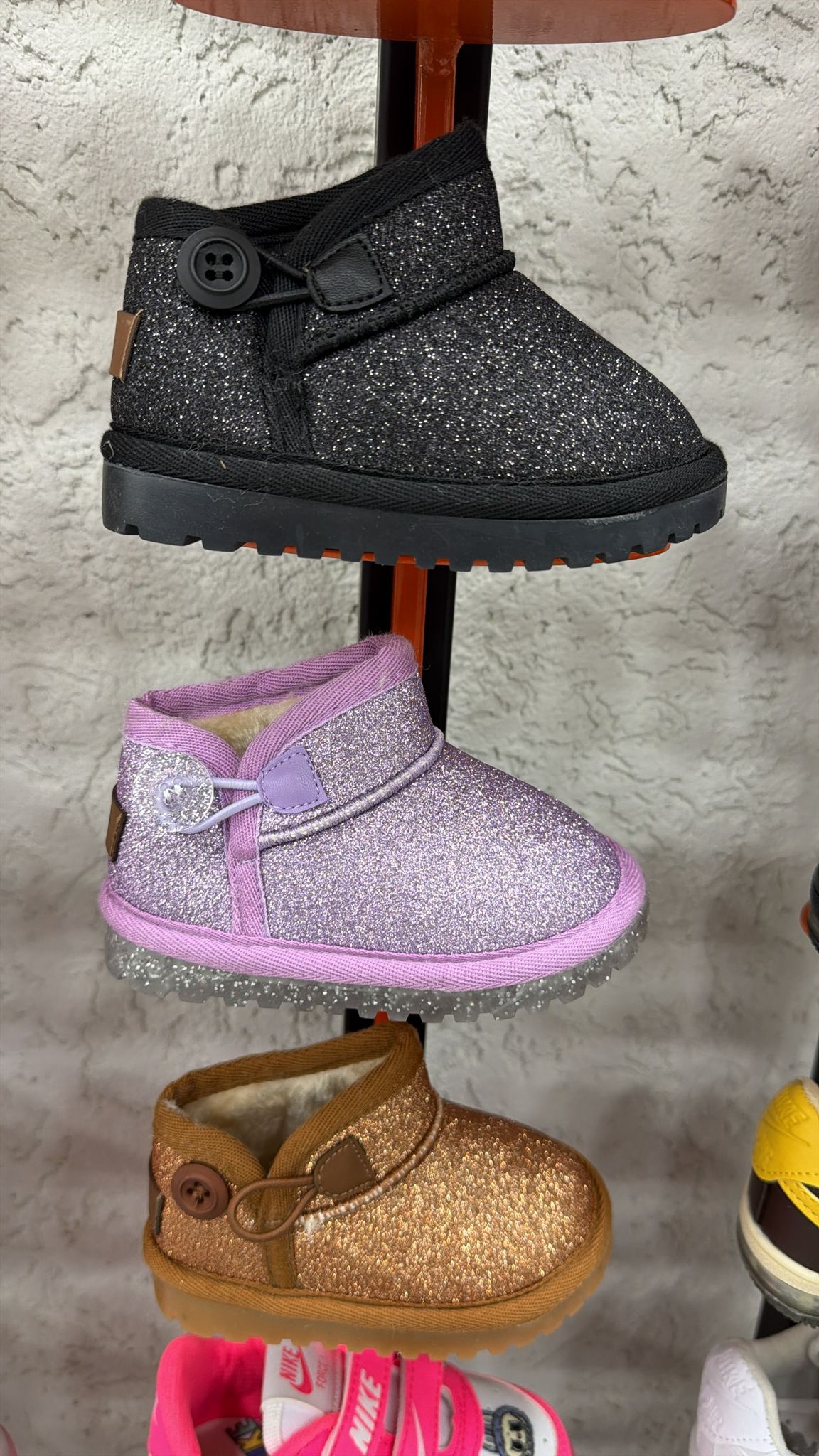 TABA SİMLİ UGG BOT