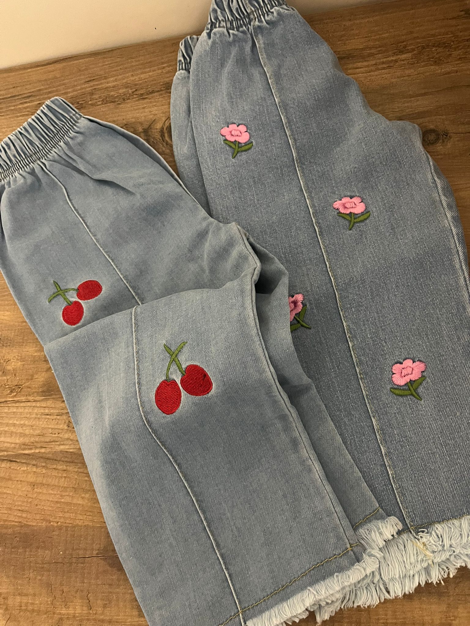 çiçek nakışlı tek pantolon