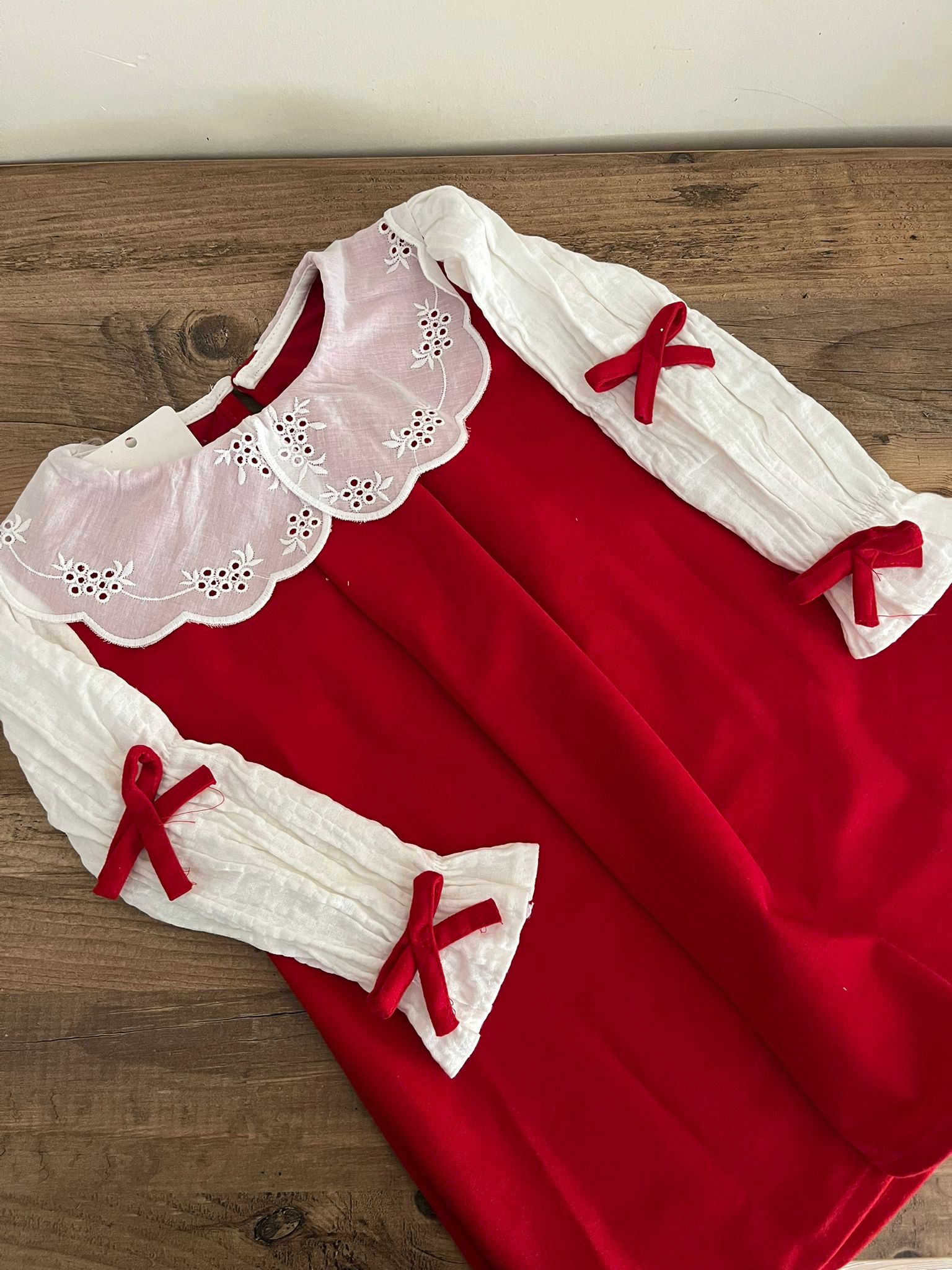 fisto yakalı elbise