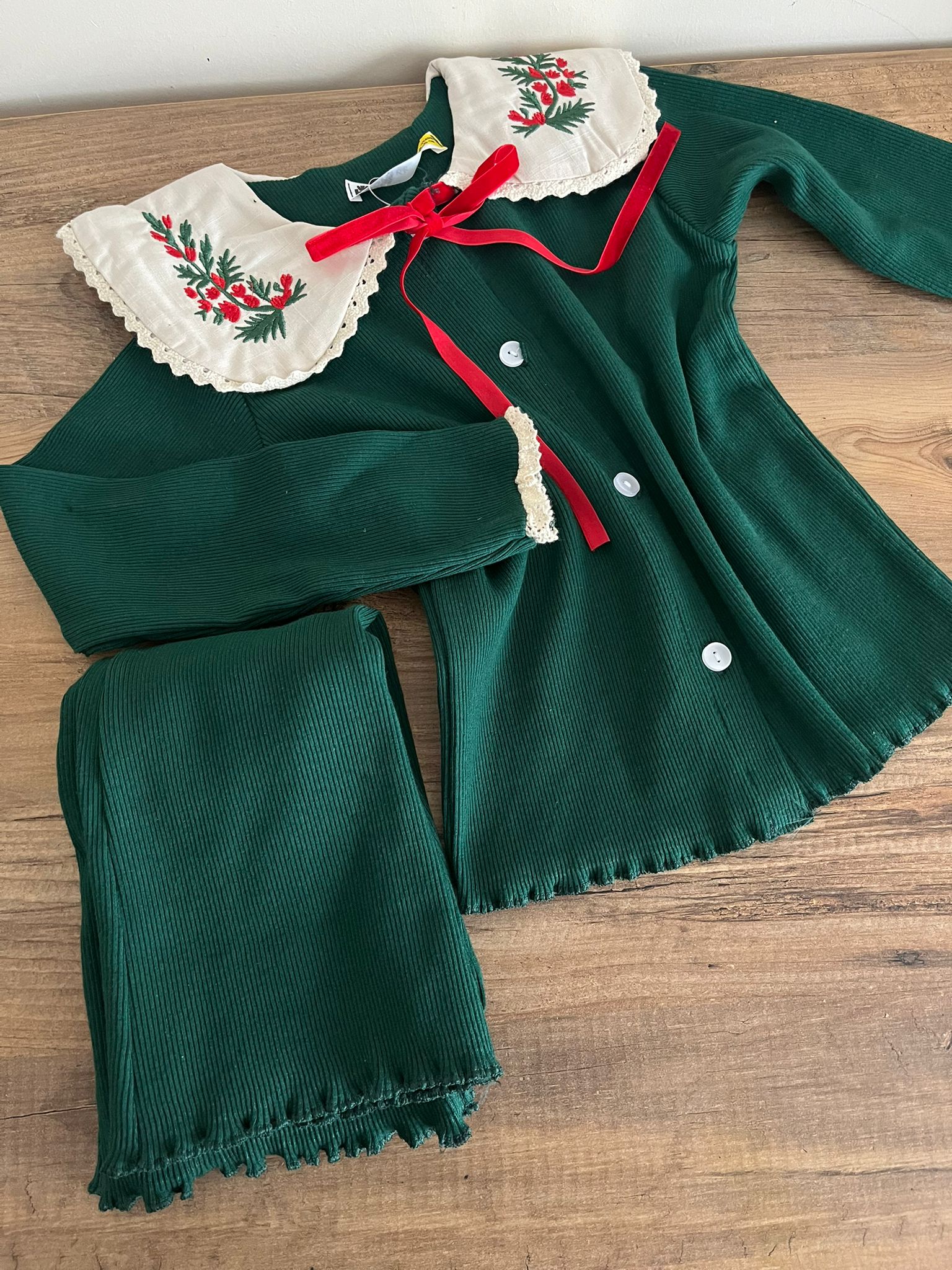 YEŞİL NAKIŞLI İKİLİ TAKIM