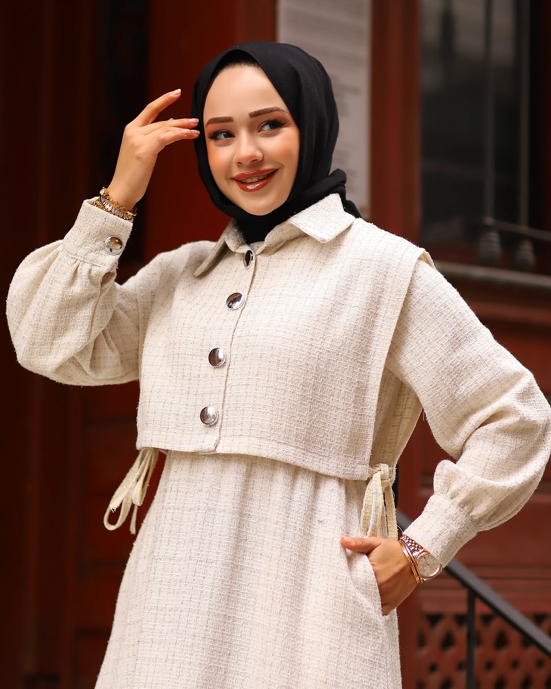 Simli Tüvit Kumaş Cepkenli Elbise