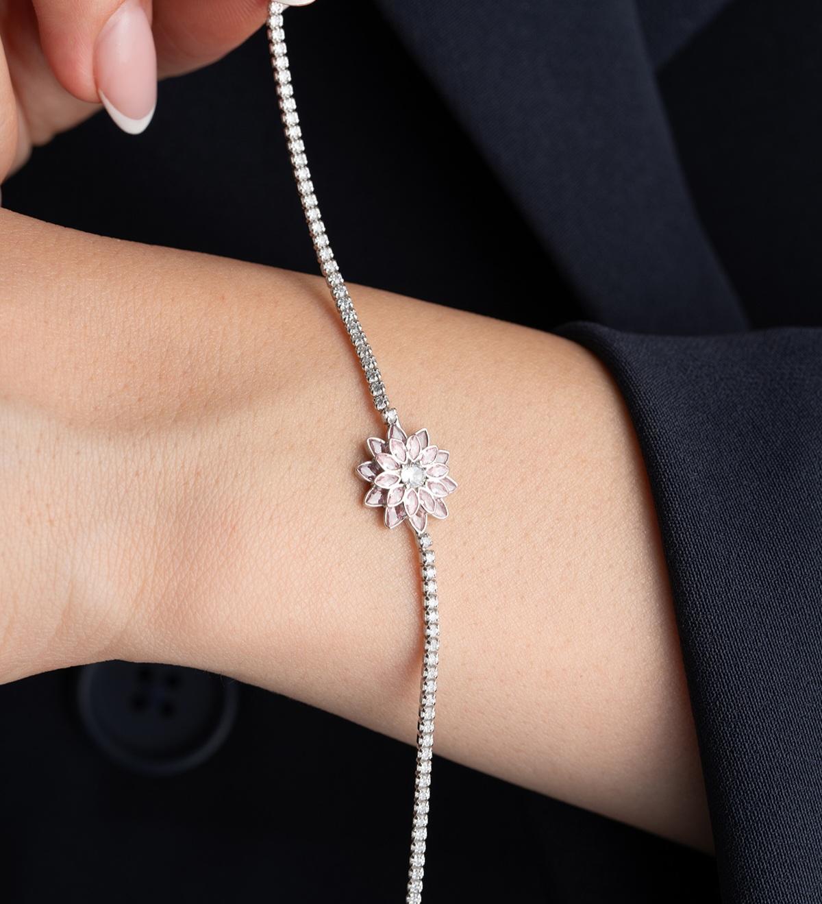 925 Ayar Gümüs Lotus Çiçekli Bileklik