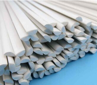 Plastik yarım daire içi dolu çıta 8mm 50cm  5 adet