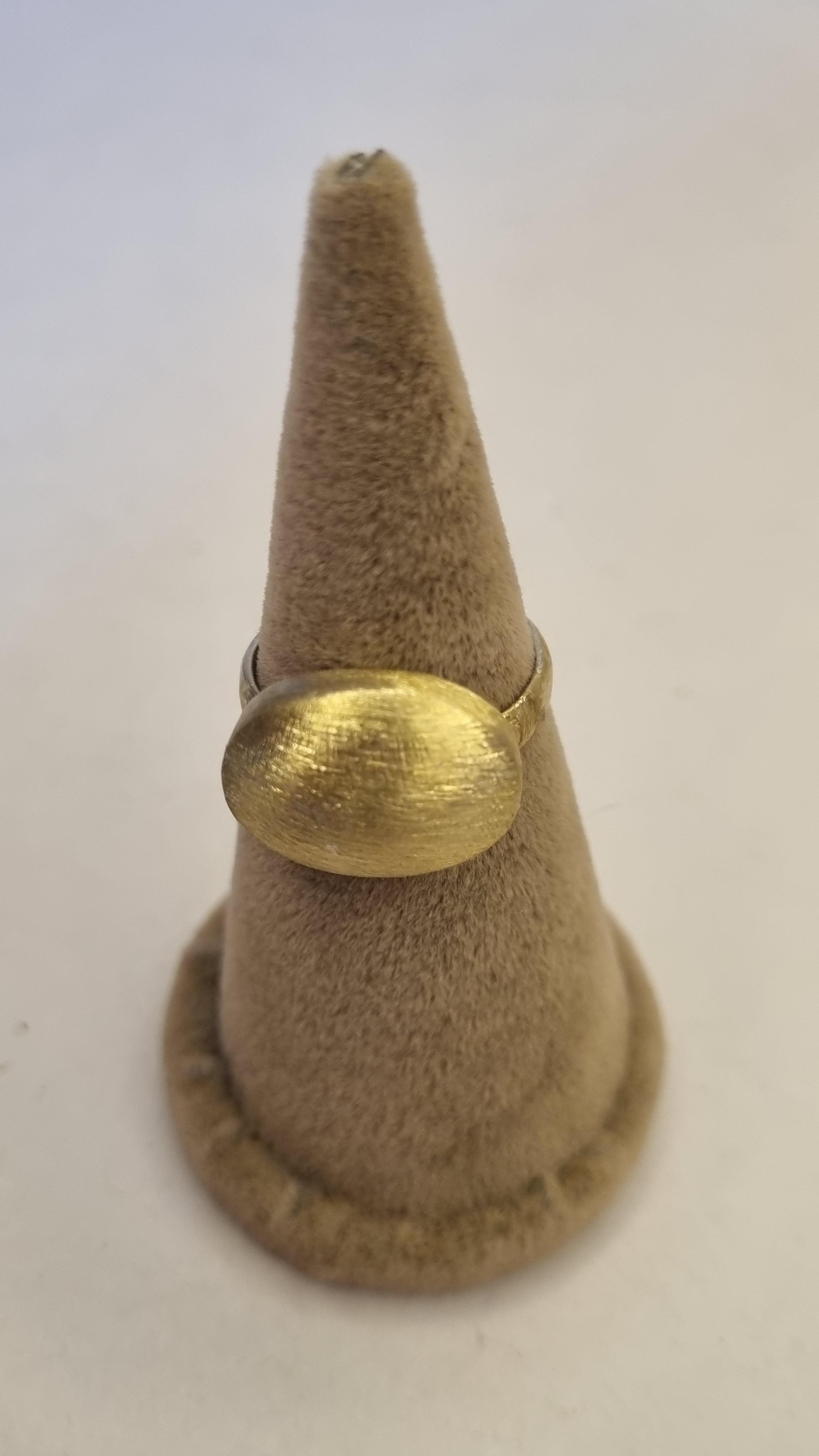 İz Oval Yüzük 001