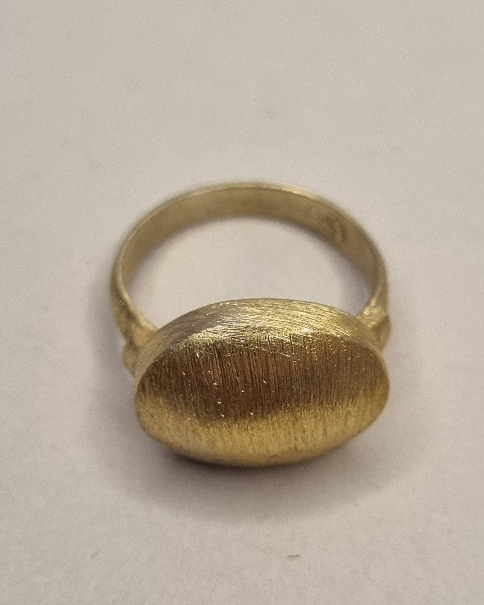 İz Oval Yüzük 001