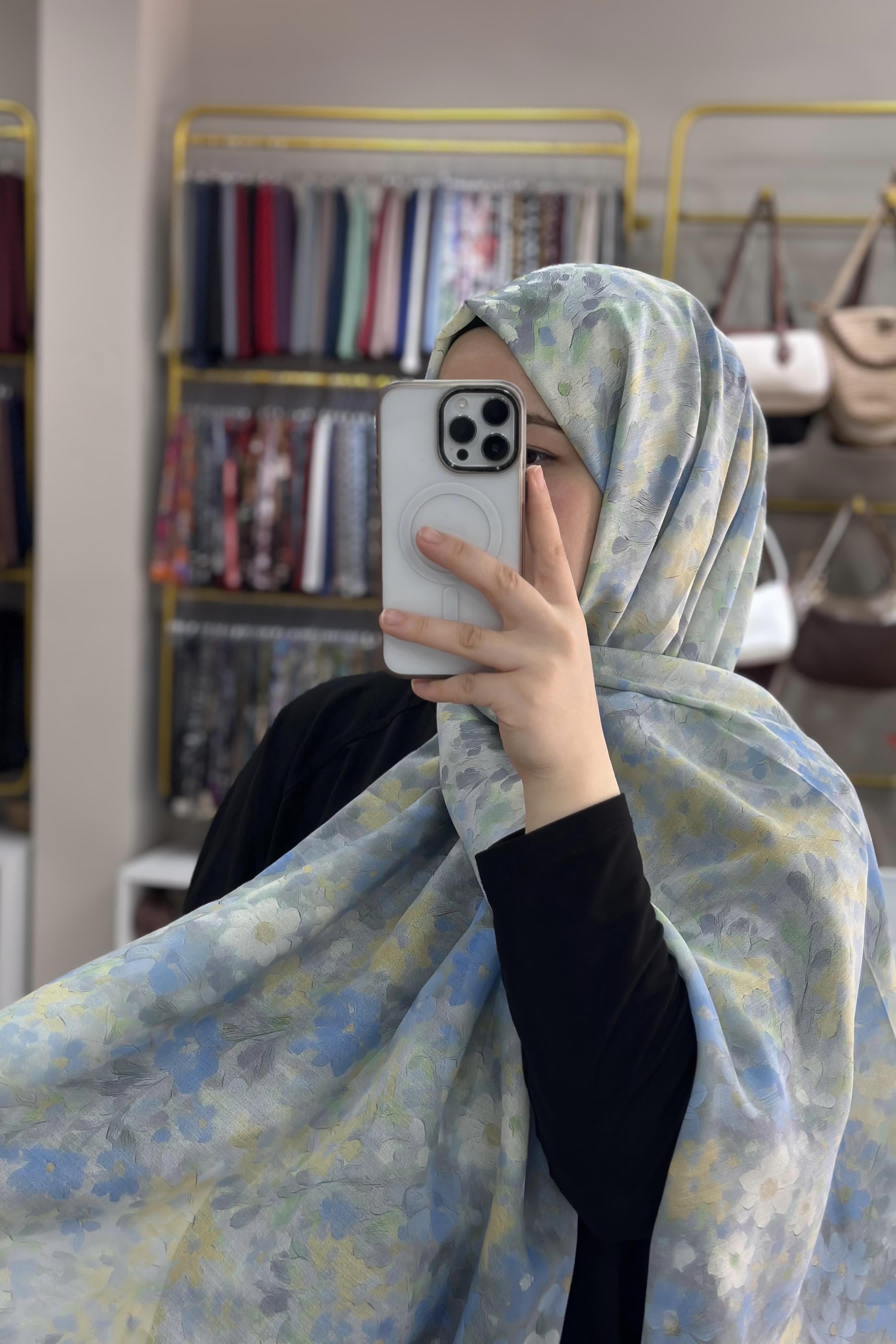Gri Desenli Soft Şal