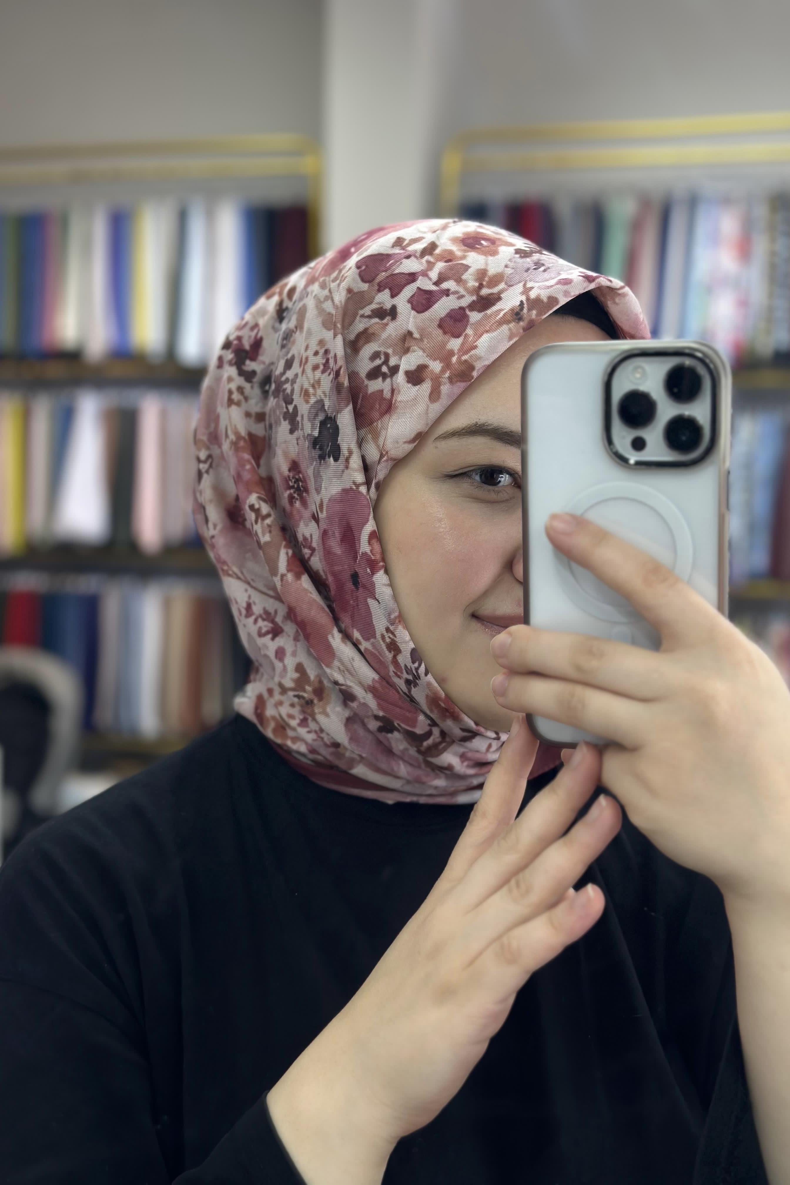 Pembe Çıtır Çiçek Model Soft Eşarp