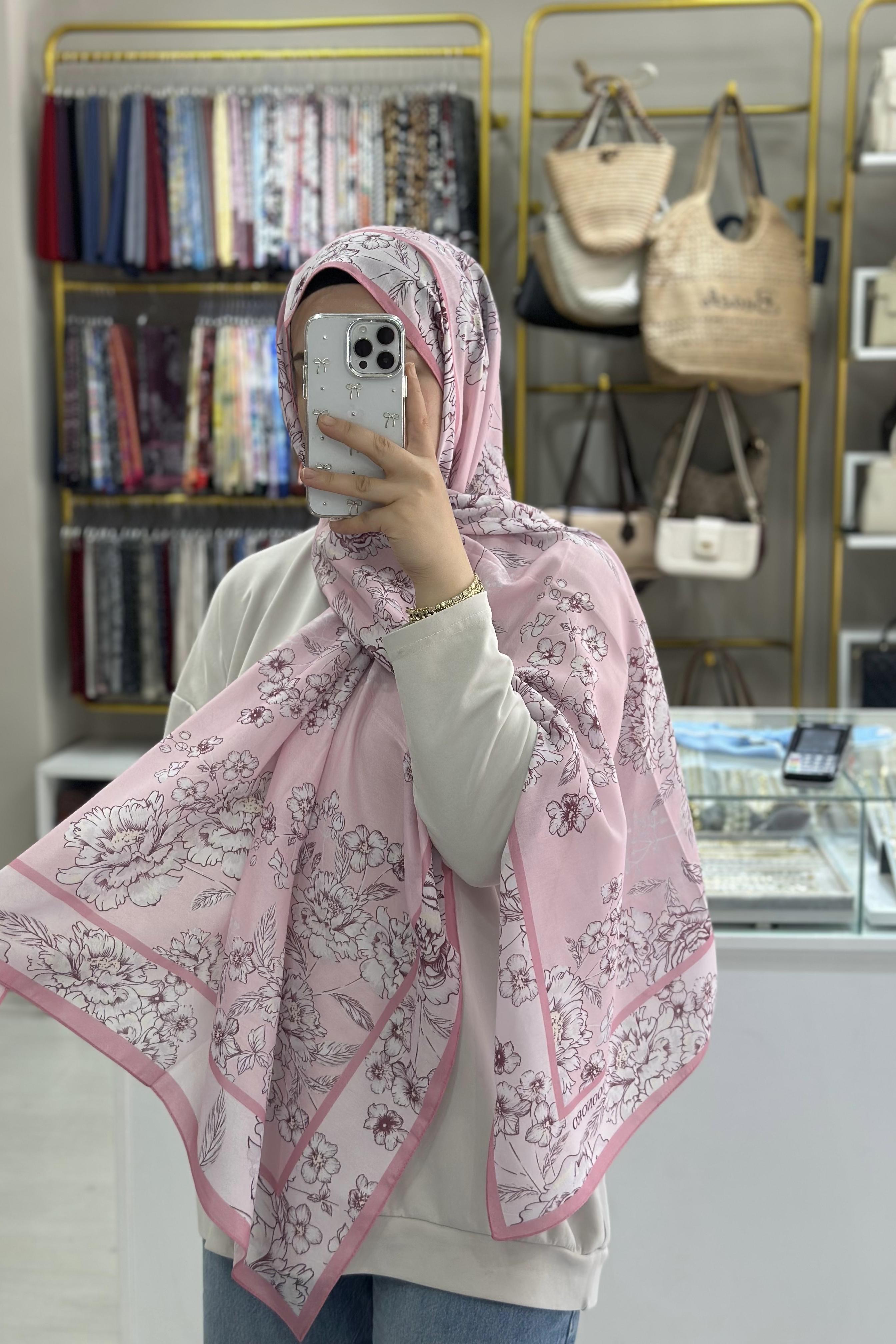 Pembe-Krem Çiçek Desenli Soft Şal