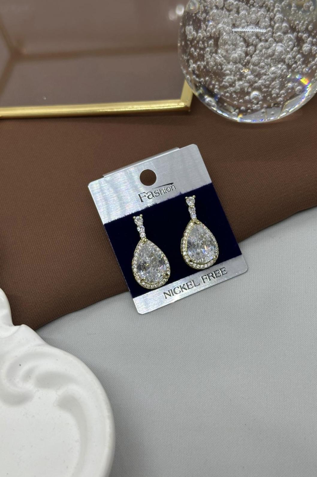 Damla Model Taşlı Gold Küpe