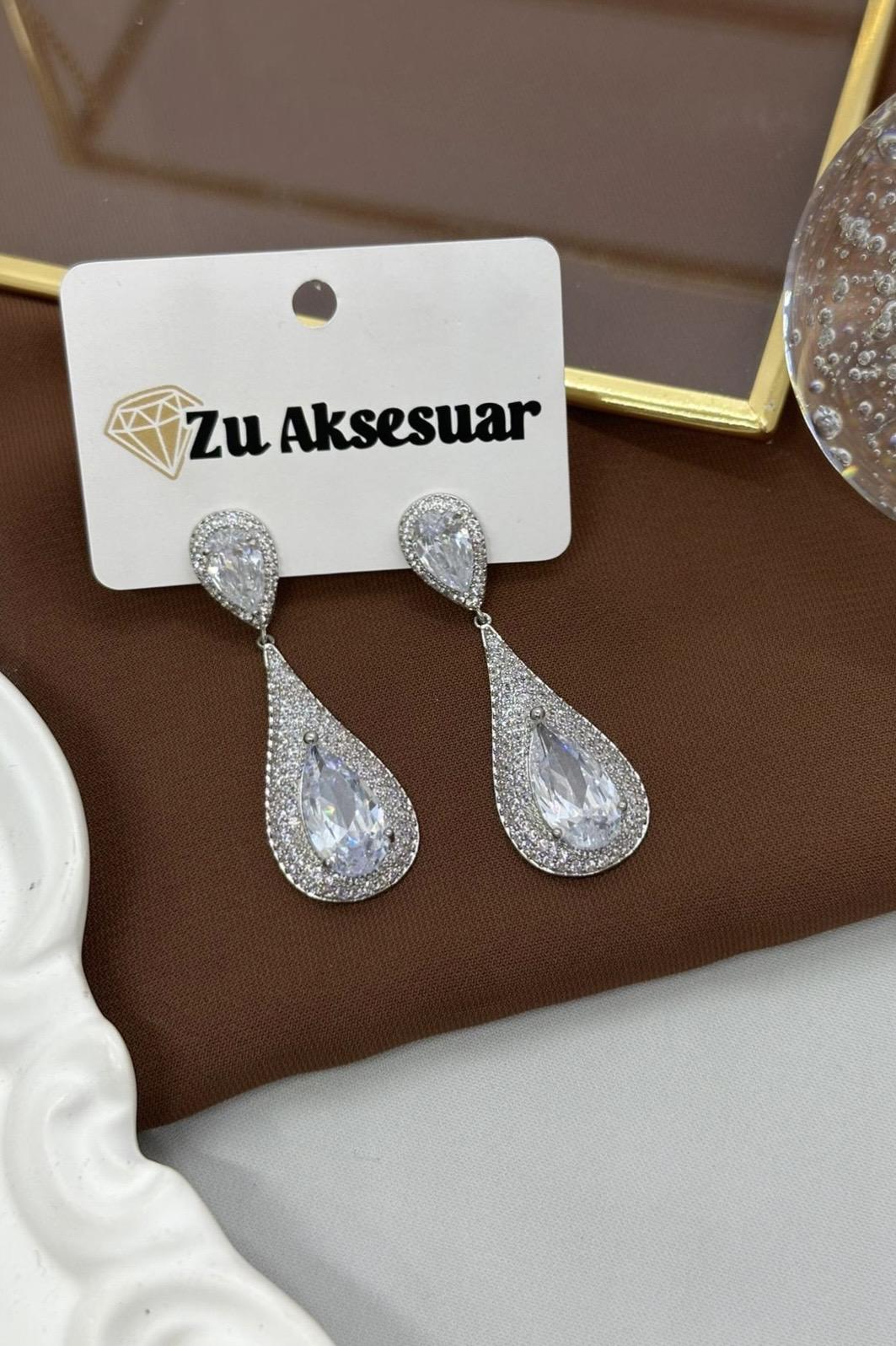 Damla Model Sılver Taşlı Küpe