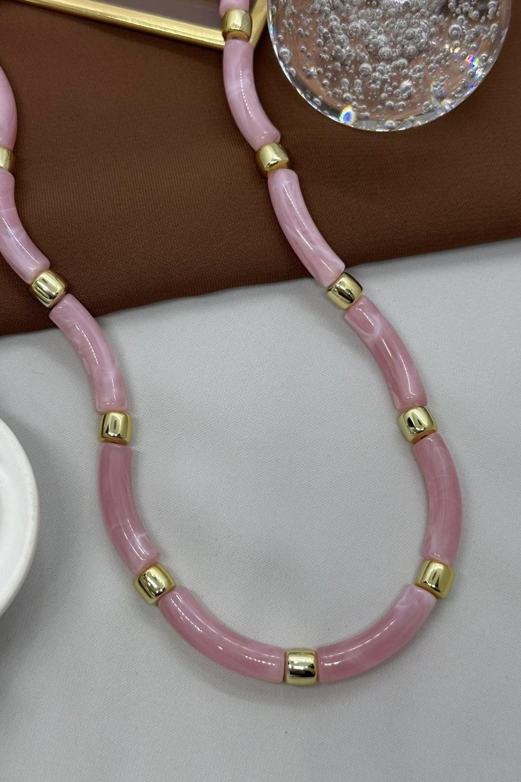 Gold Detaylı Pembe Kolye