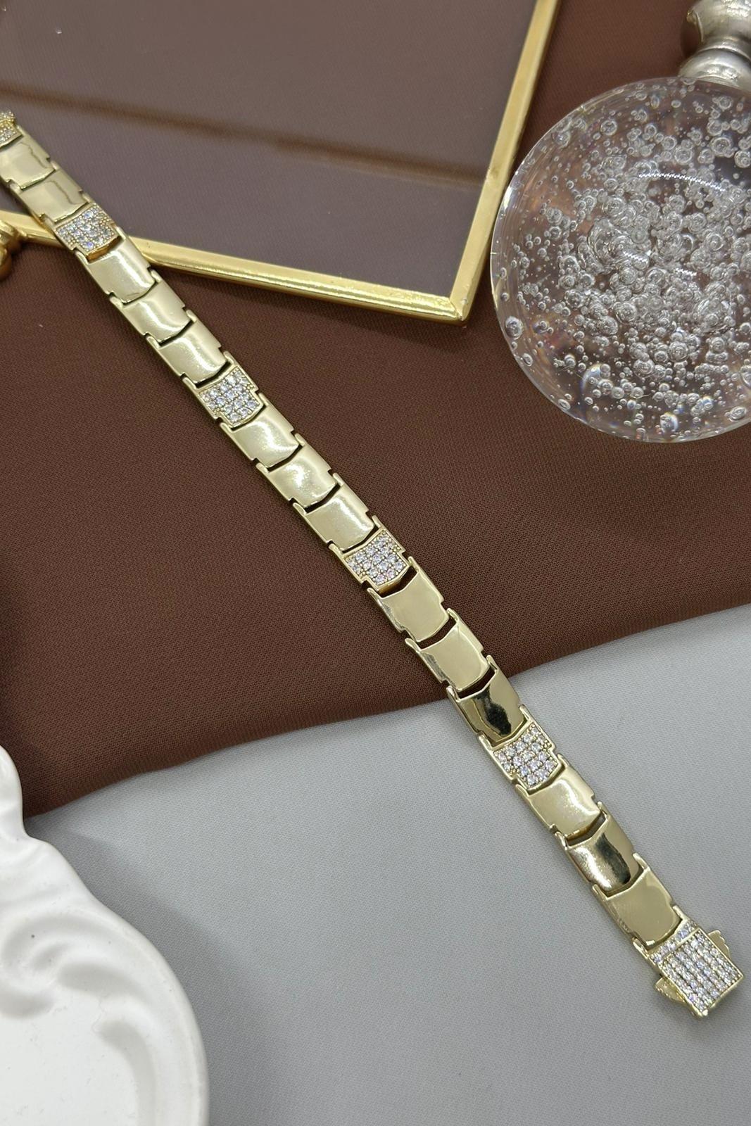 Gurmet Model Taşlı Gold Vıp Bileklik
