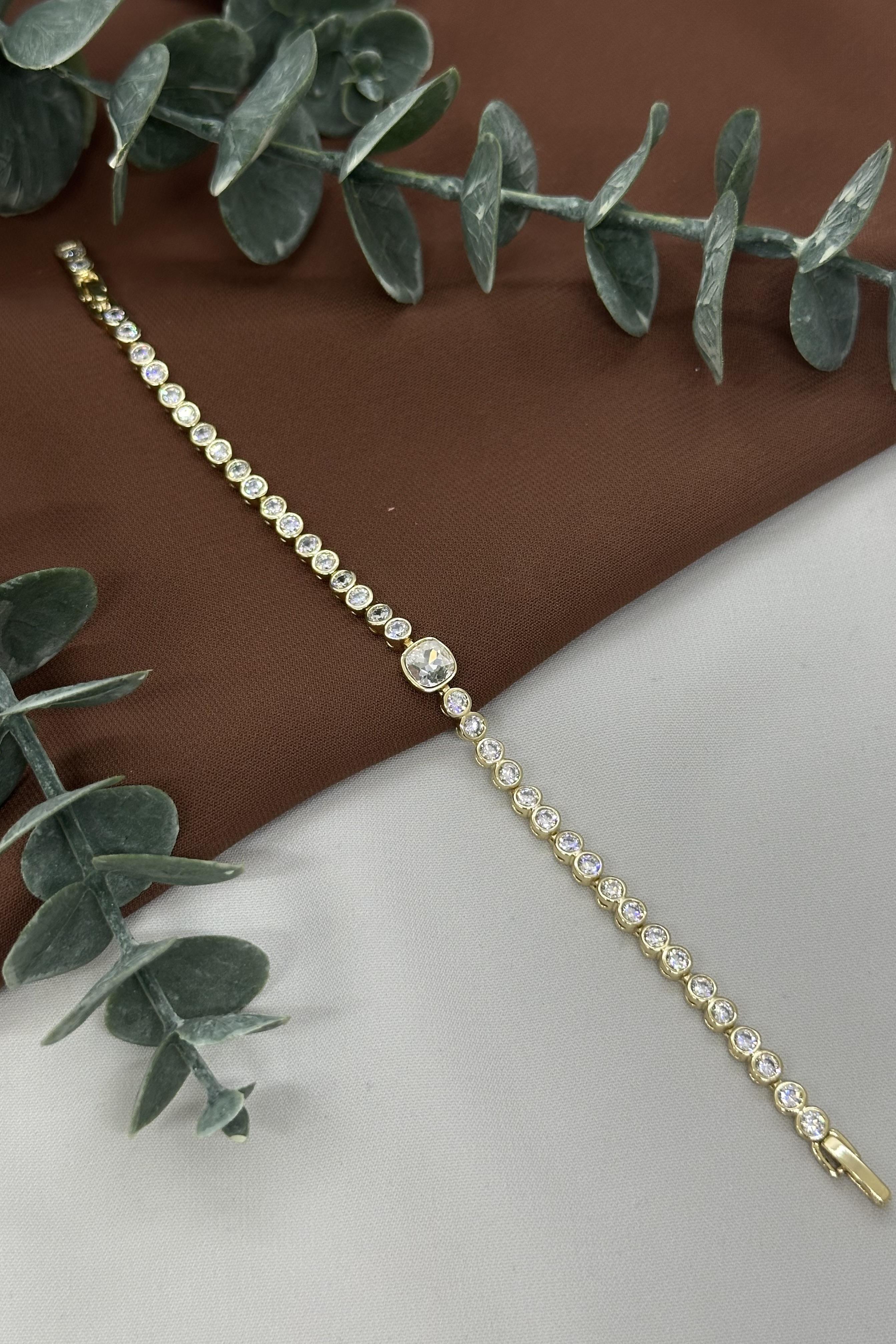 Taşlı Gold Vıp Bileklik