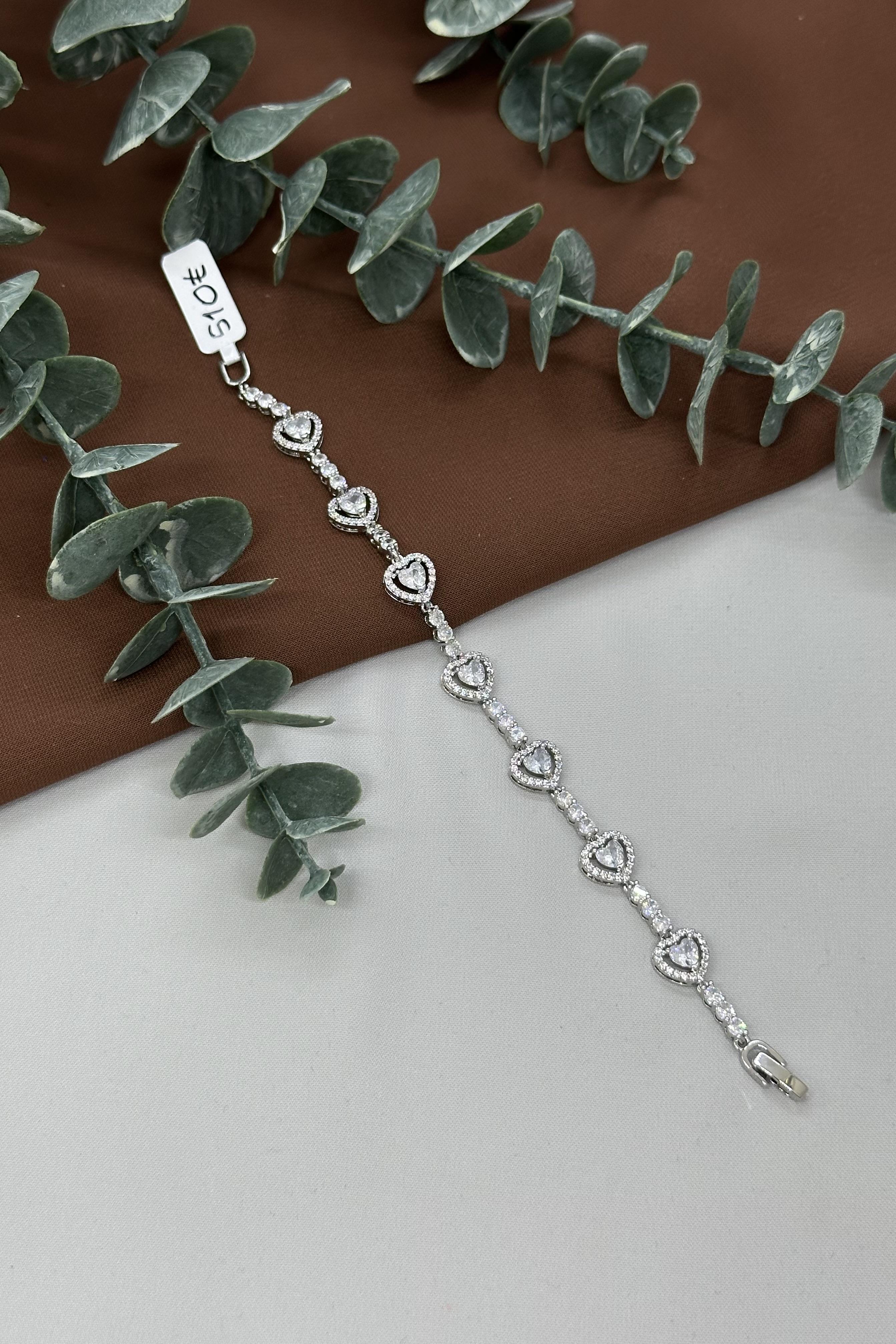 Kalpli Taşlı Sılver Vıp Bileklik