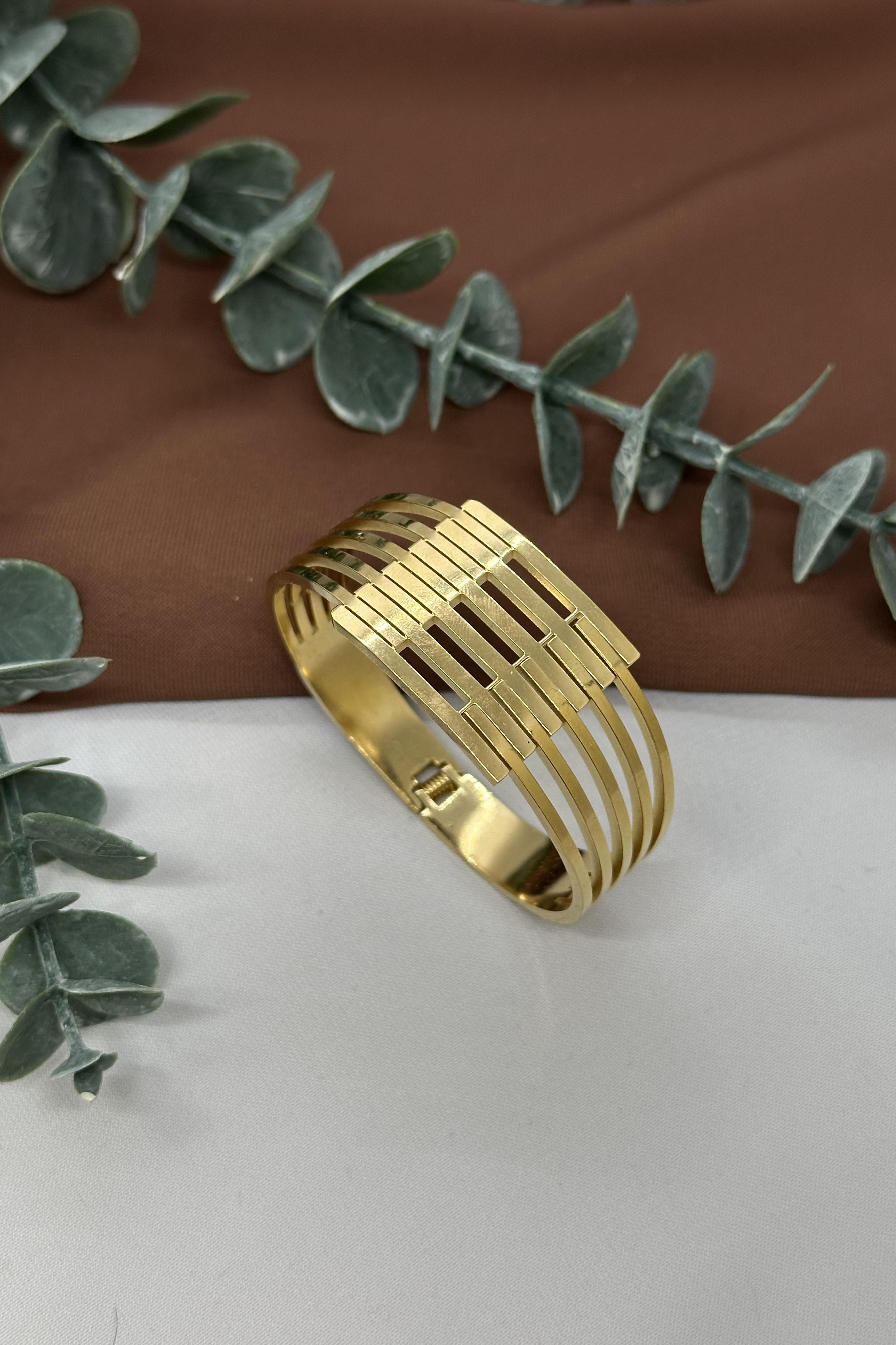 Kaburga Model Gold Çelik Kelepçe Bileklik
