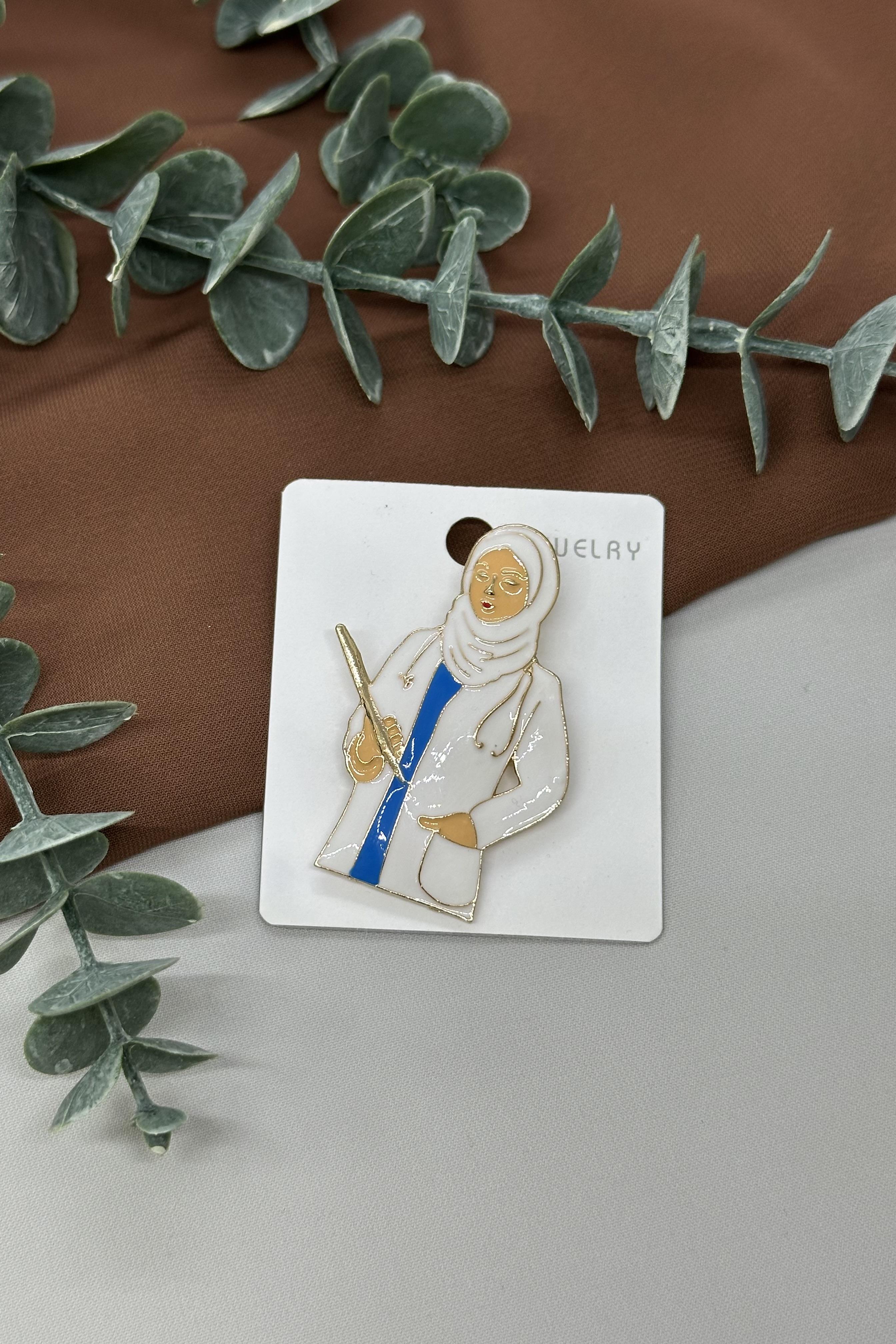 Kadın Doktor Broş