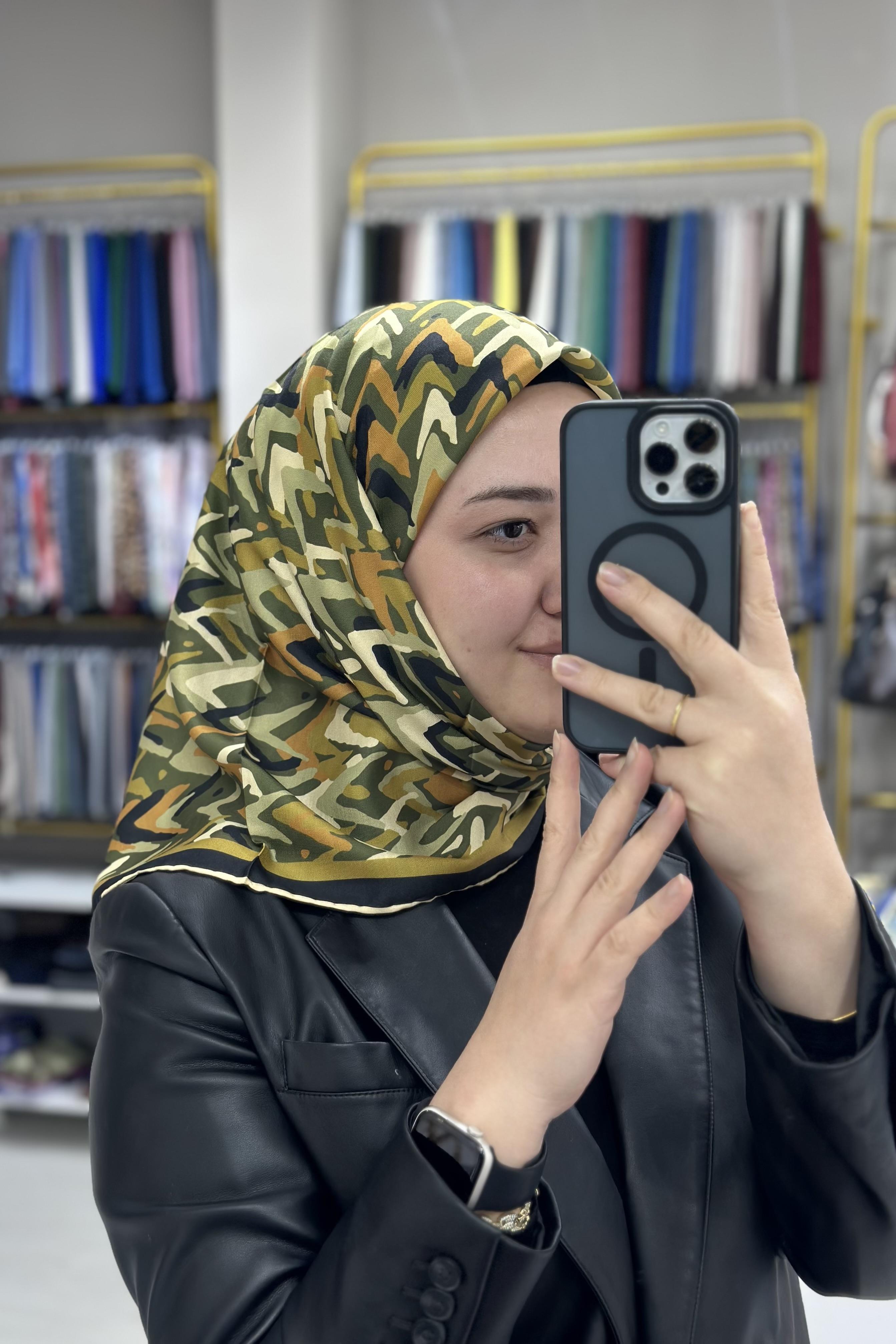 İpekhan Yeşil-Turuncu Soft Eşarp