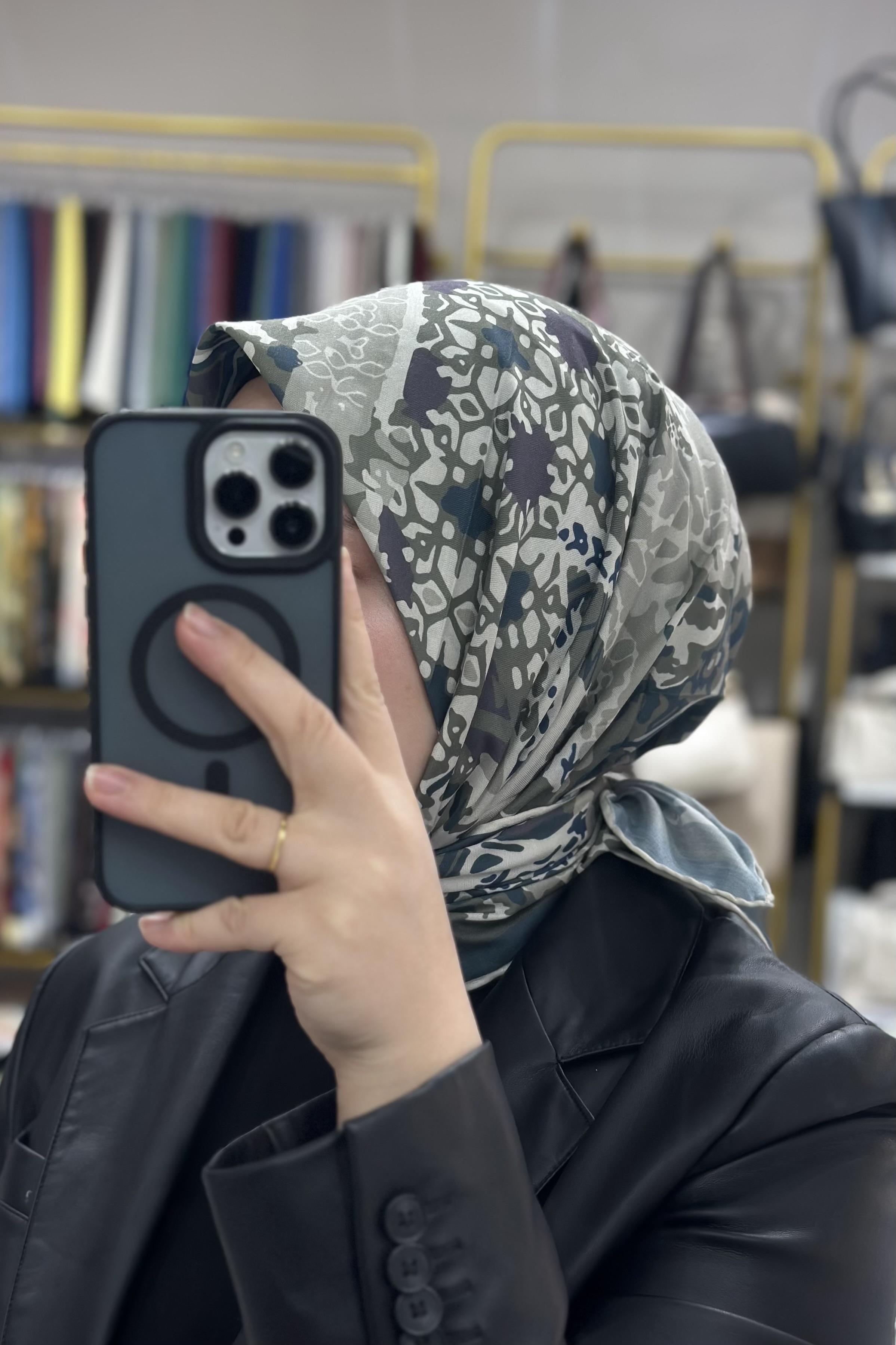 İpekhan Desenli Soft Eşarp