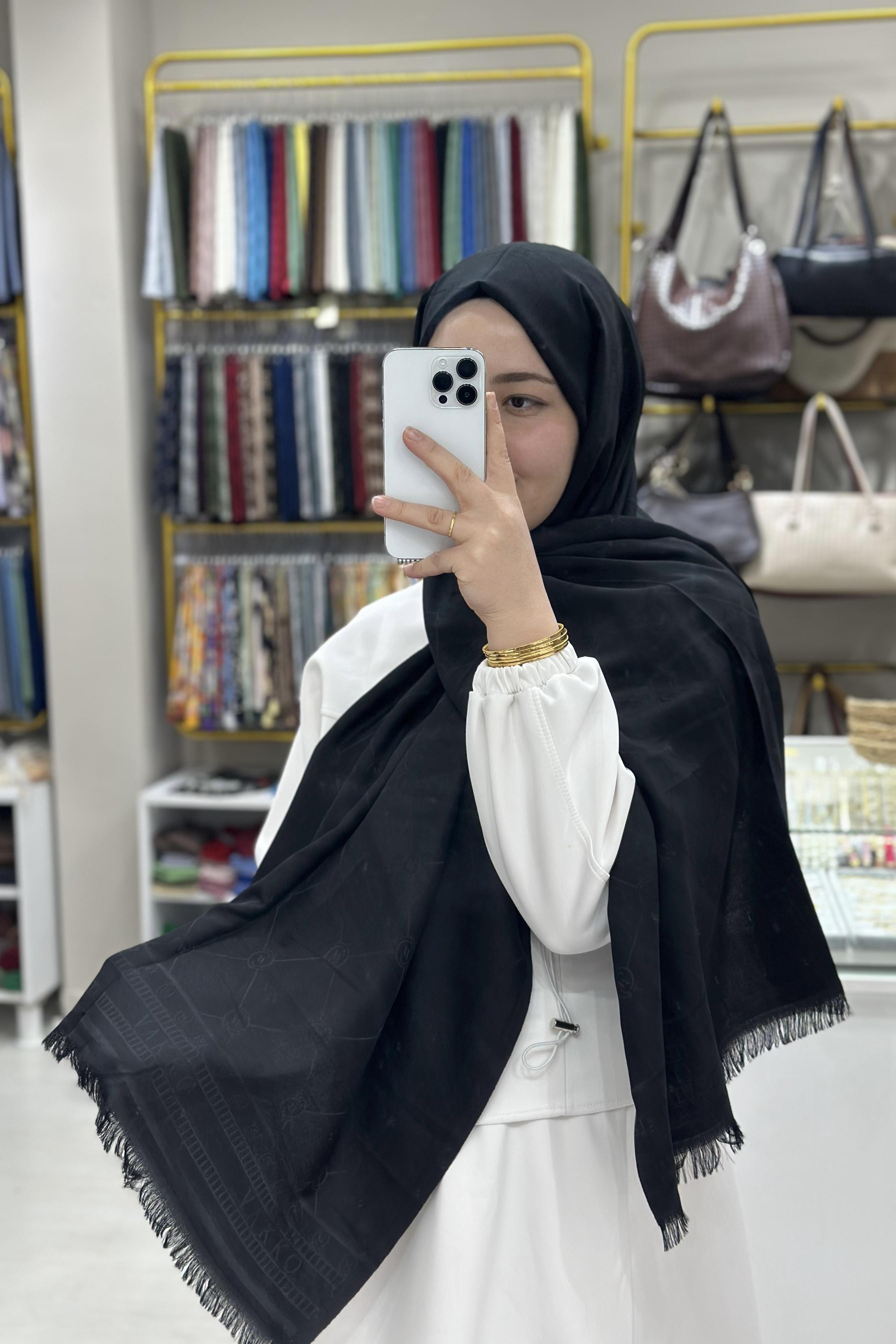 V*kko Siyah Çift Taraflı İpek Kaşmir Şal