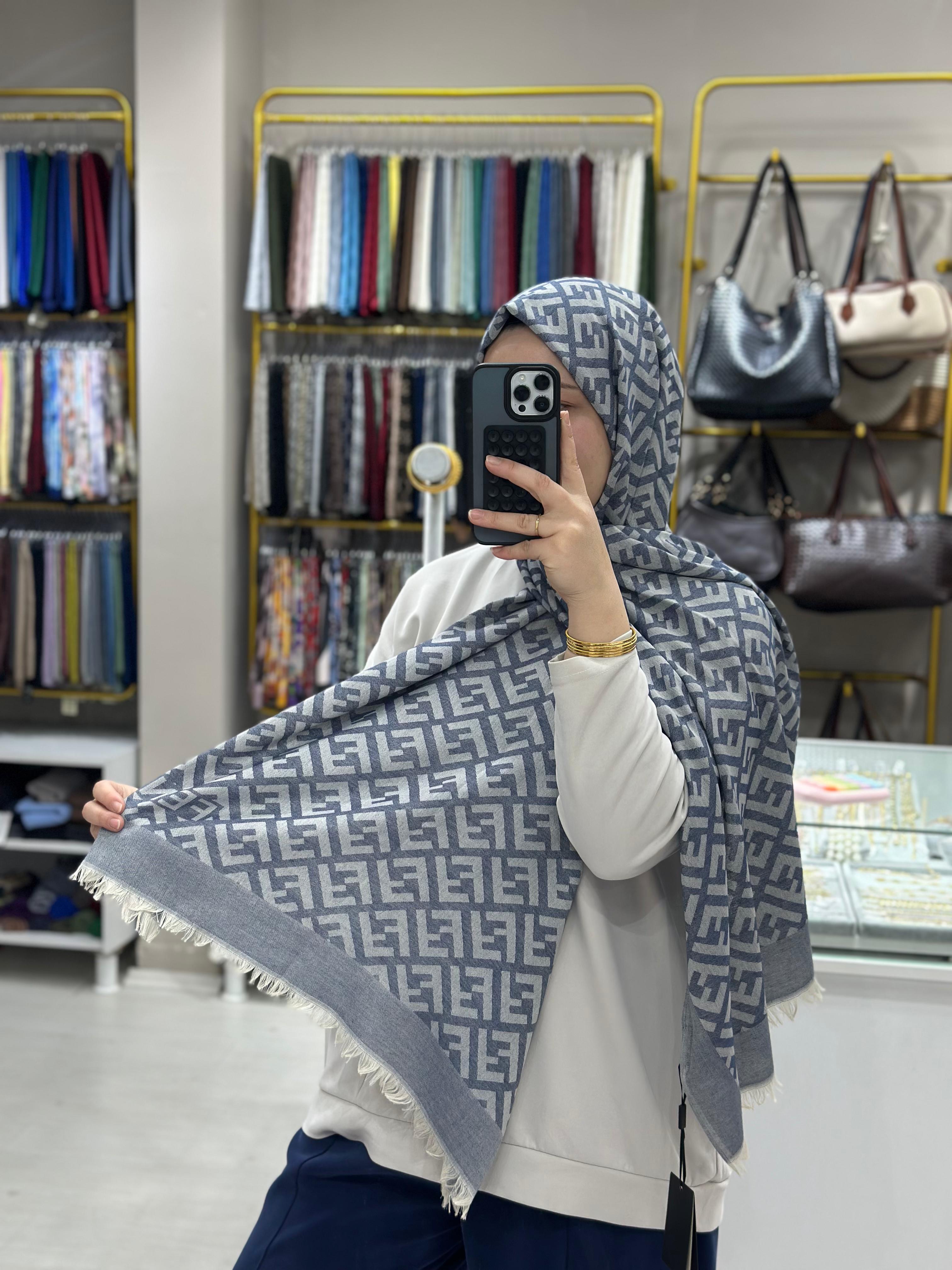 F Desen Mavi Yün İpek Şal