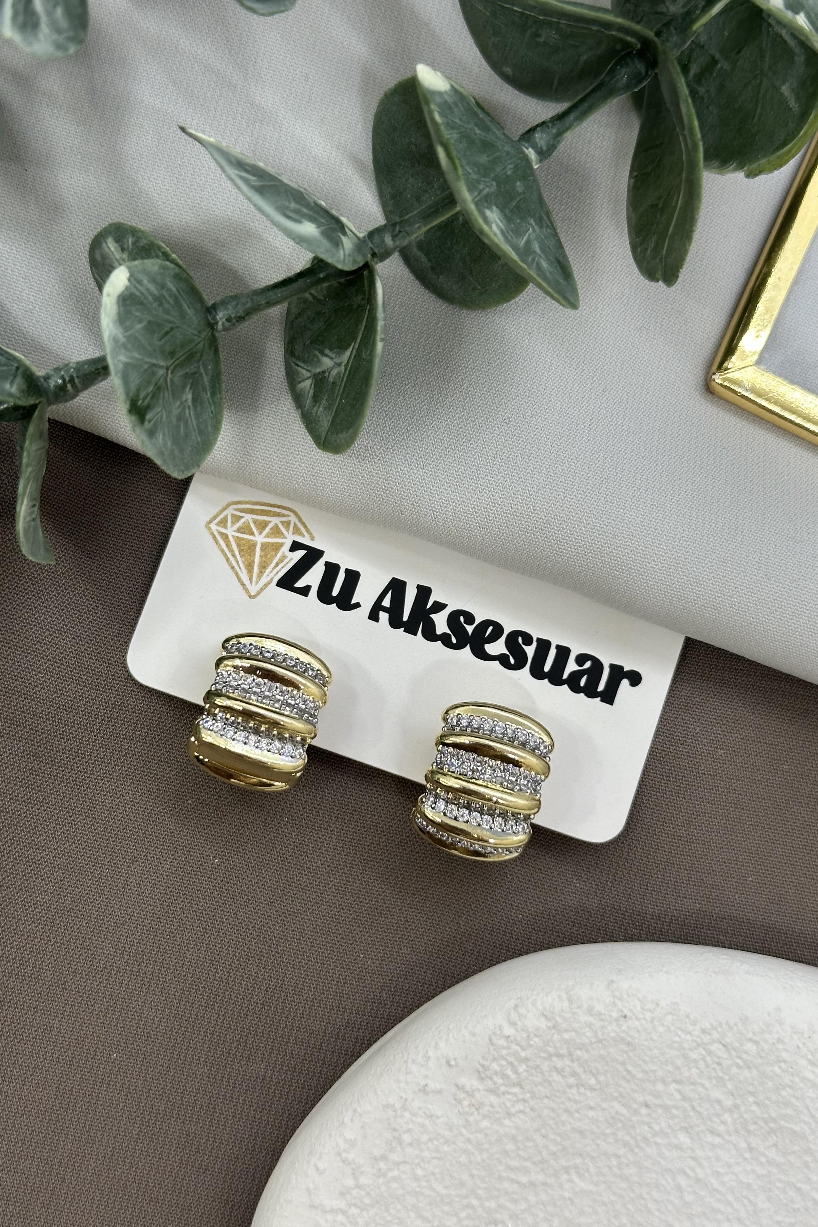 Bombeli Gold Vıp Özel Tasarım Küpe