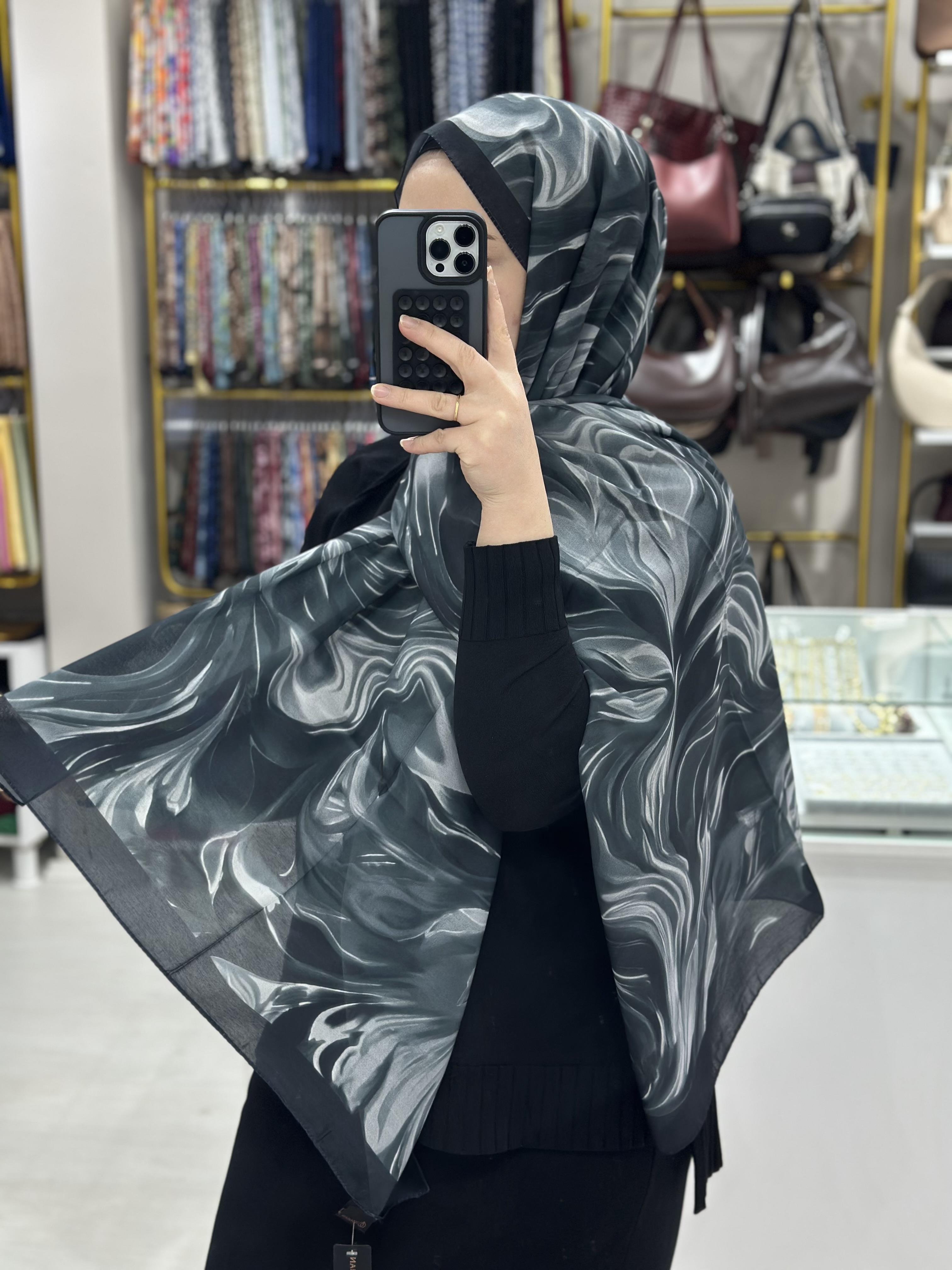 İpekhan Siyah-Gri Karışık Desenli Şal