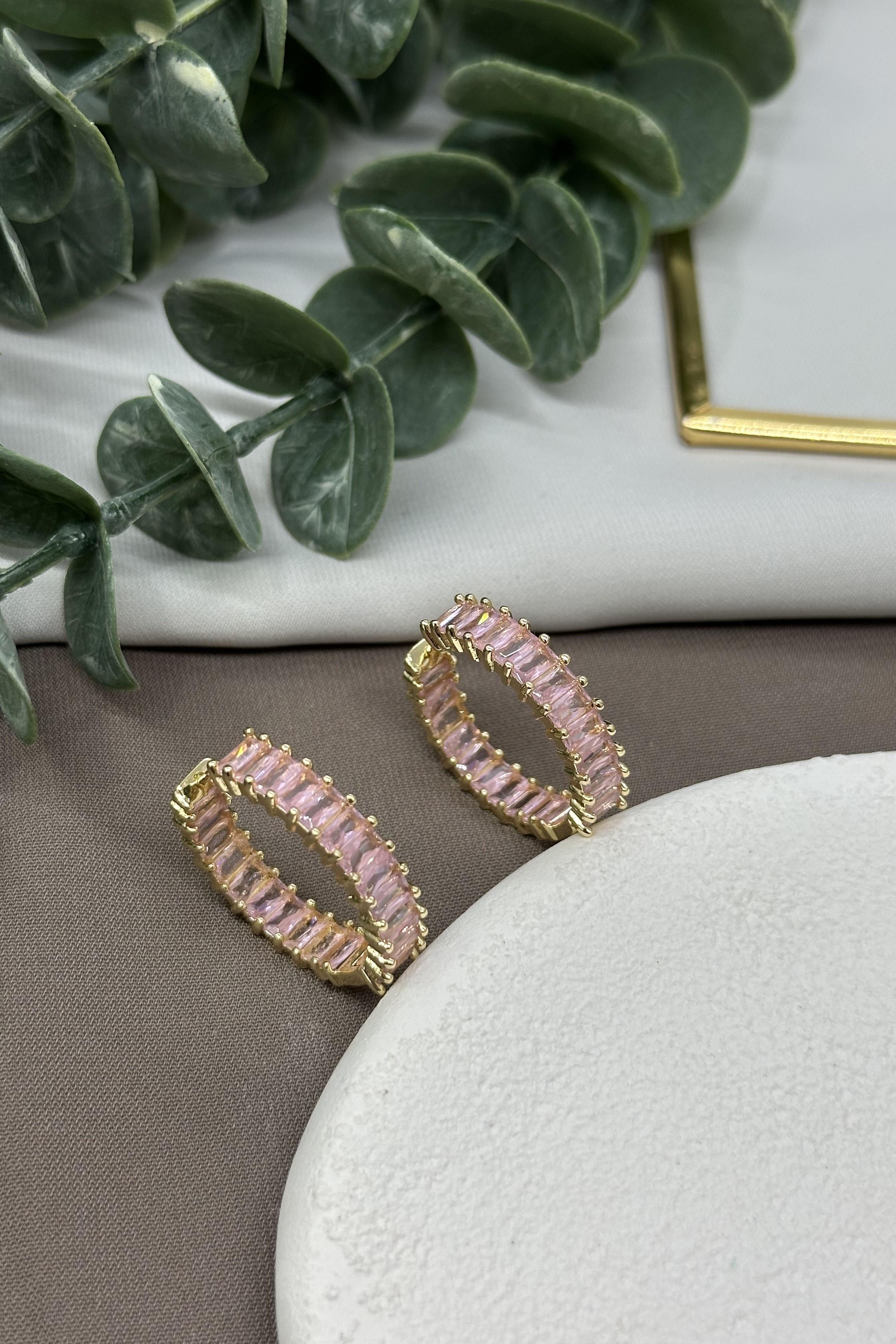 Pembe Taşlı Gold Halka Vıp Küpe