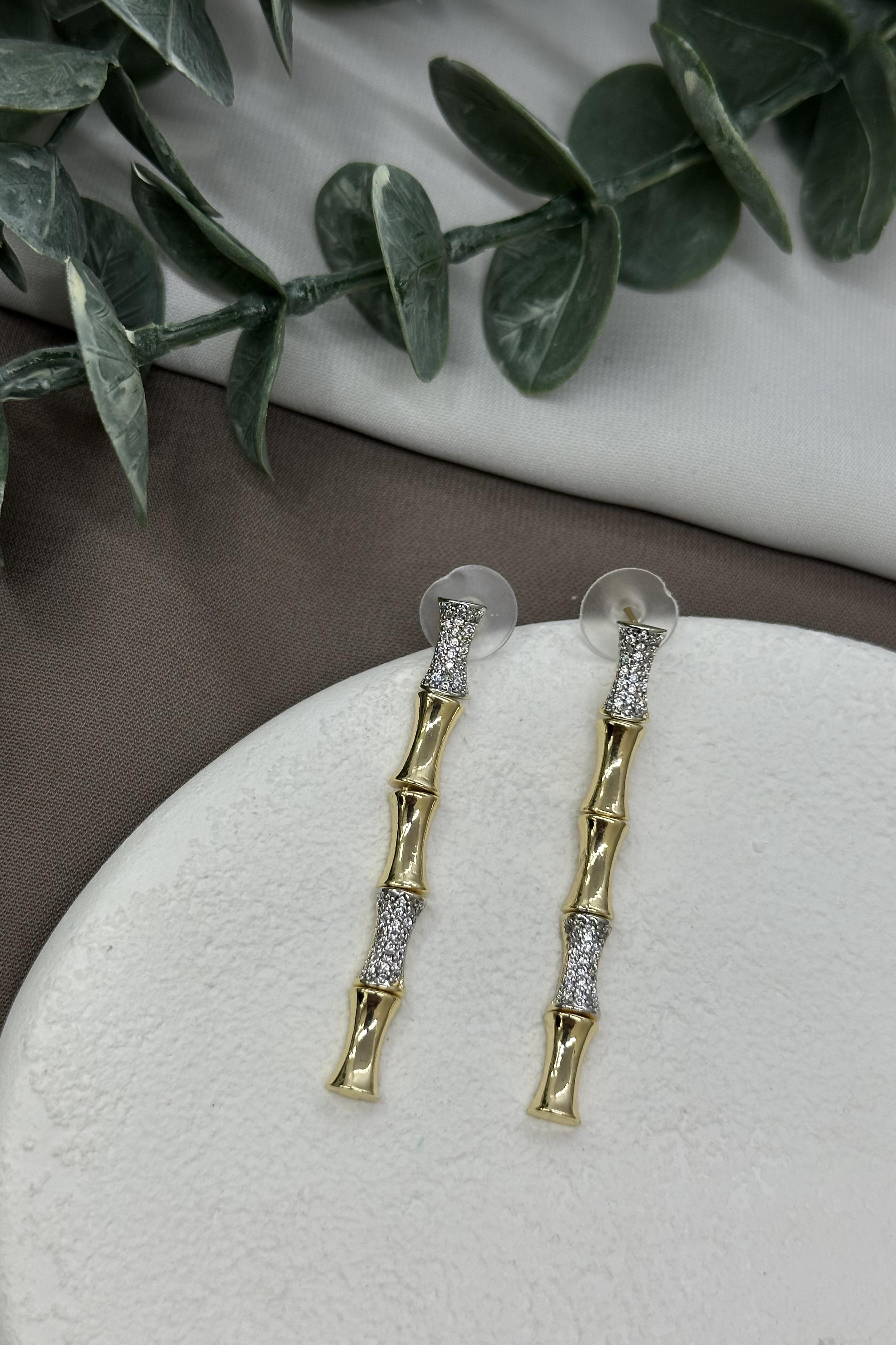 Uzun Taşlı Sarmal Model Özel Tasarım Vıp Küpe