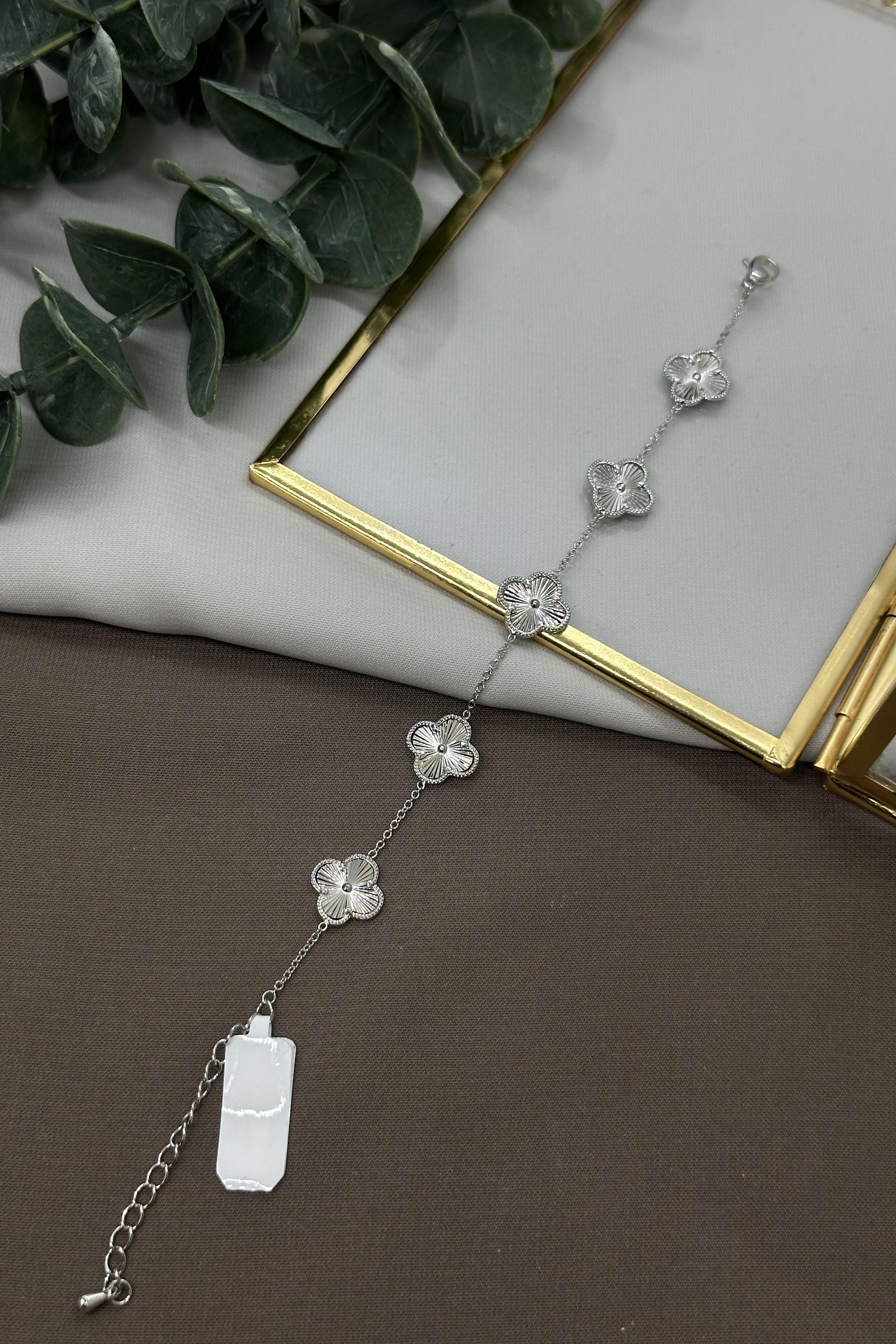 Büyük Boy Yonca Vıp Bileklik