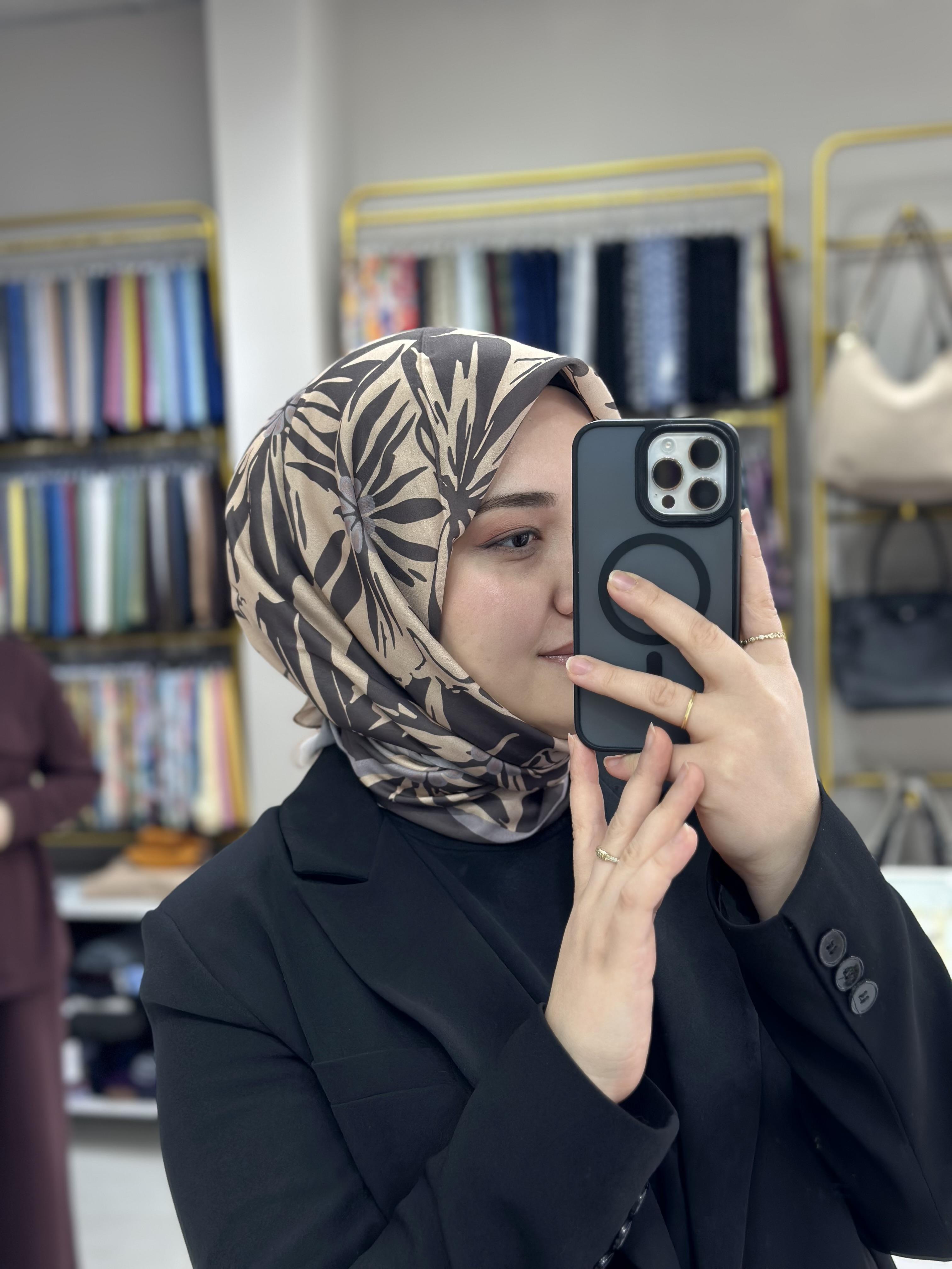 Yaprak Desenli Soft Eşarp