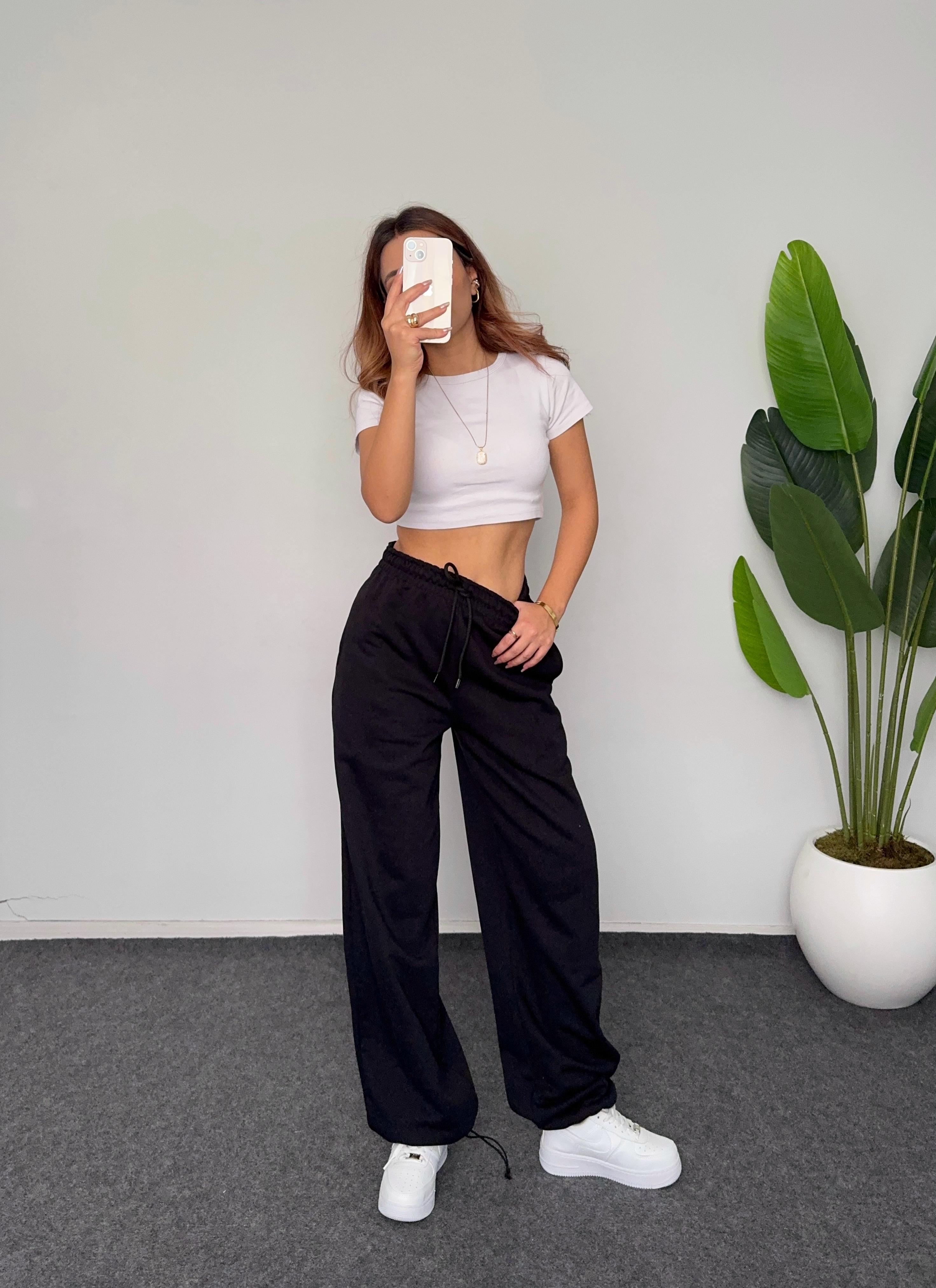 PAÇASI SIKMALI EŞOFMAN