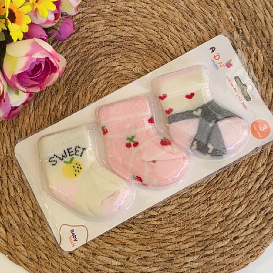 3’lü Sweet – Kiraz – Kalpli Bebek Çorap Seti – Kız Bebek – 0-6 Ay