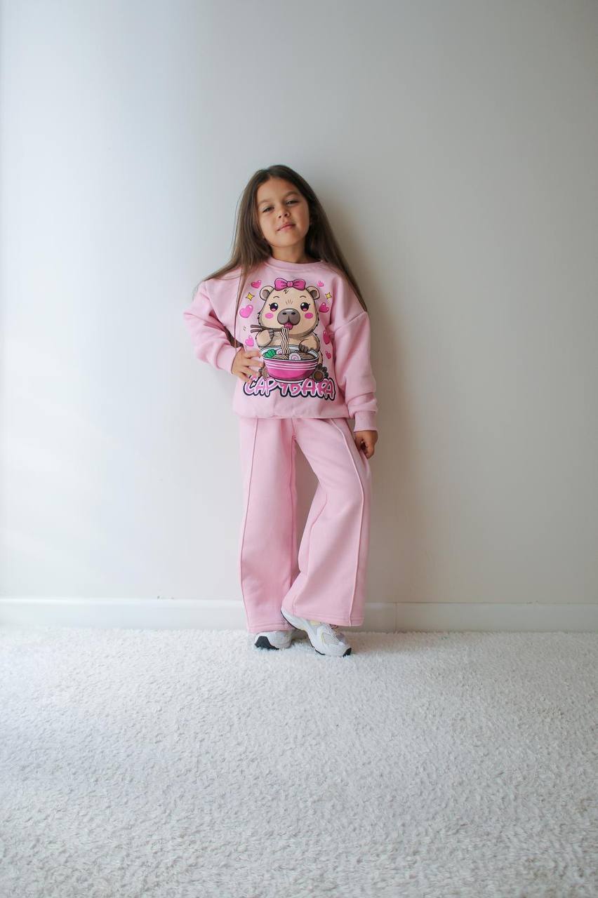 Pembe Capybara bol paça şardonlu eşofman takımı