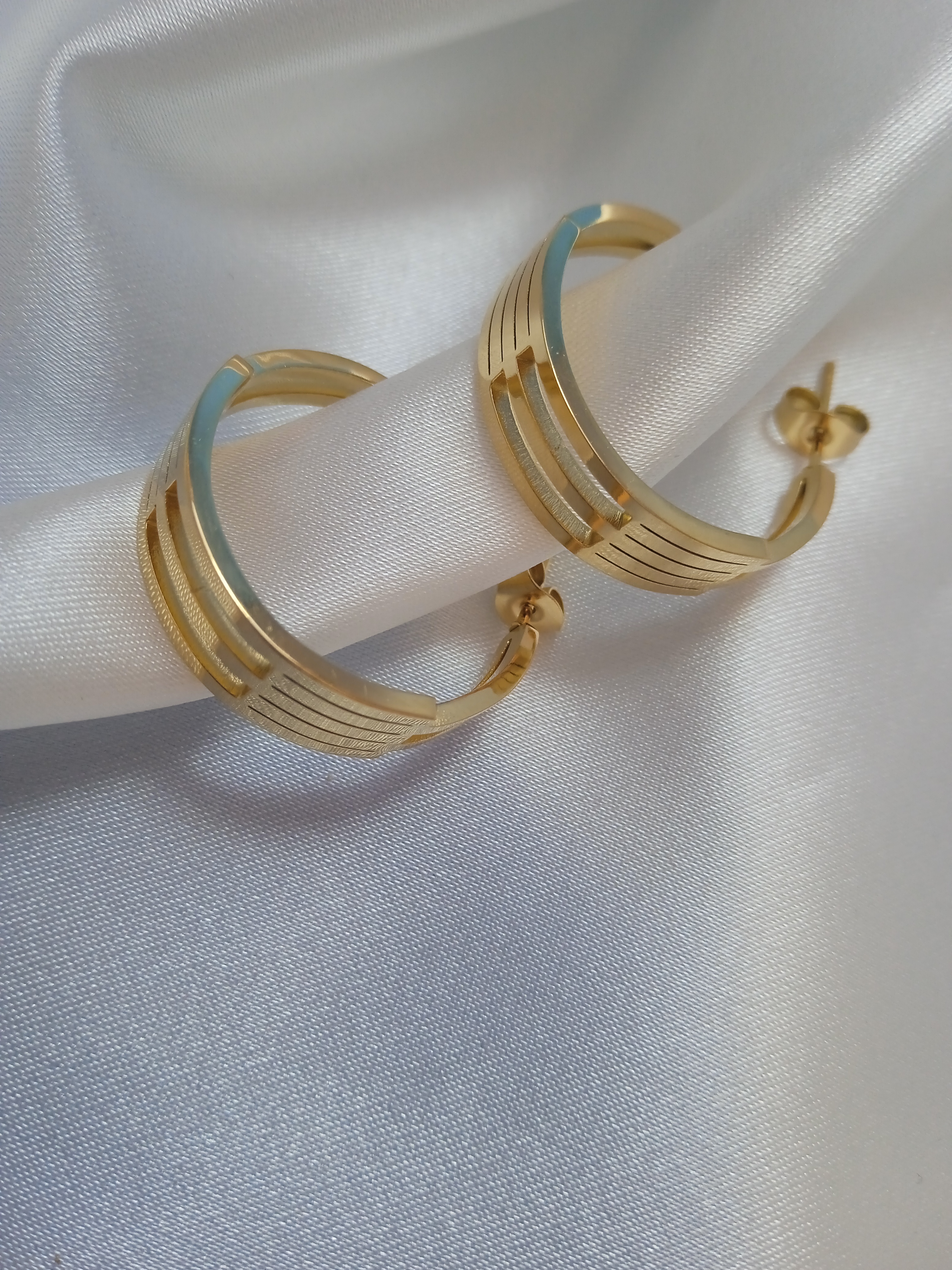 Jadem Gold Paslanmaz Çelik Kaburga Küpe