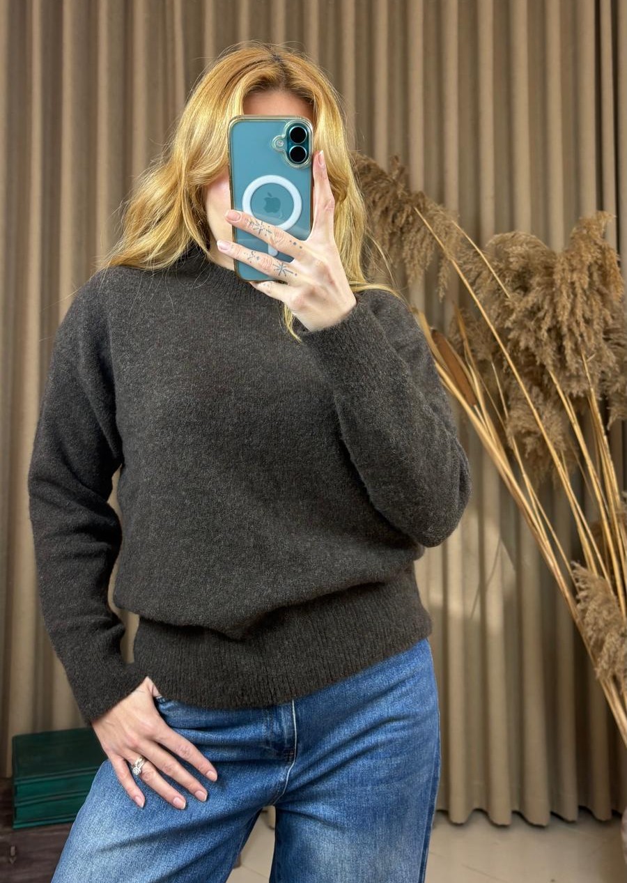 BISIKLET YAKA YUMUSAK DOKULU BASİC TRIKO KAZAK KAHVE