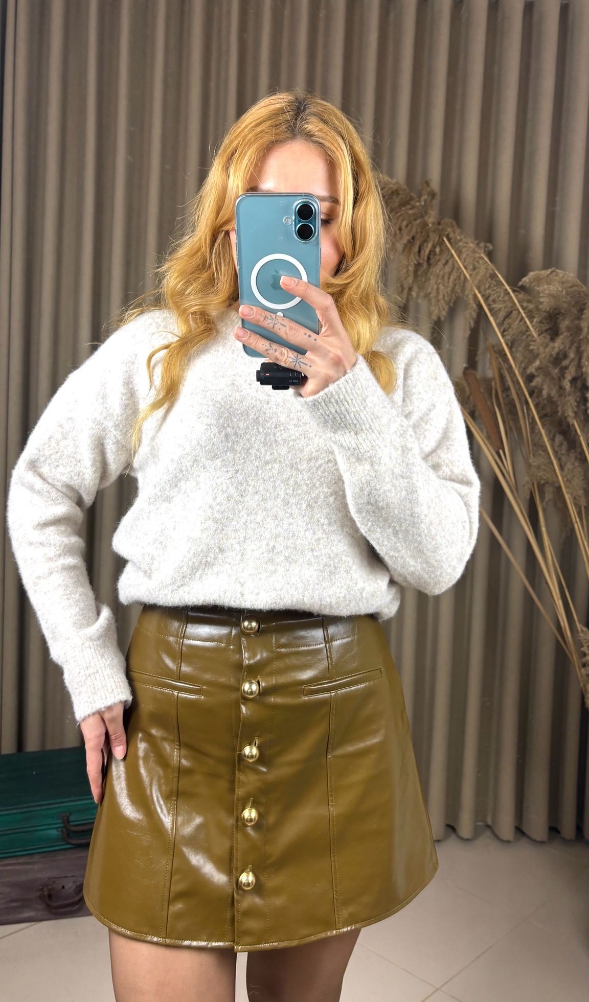 Gold Düğmeli Parlak Suni Deri Etek - Yağ Yeşili