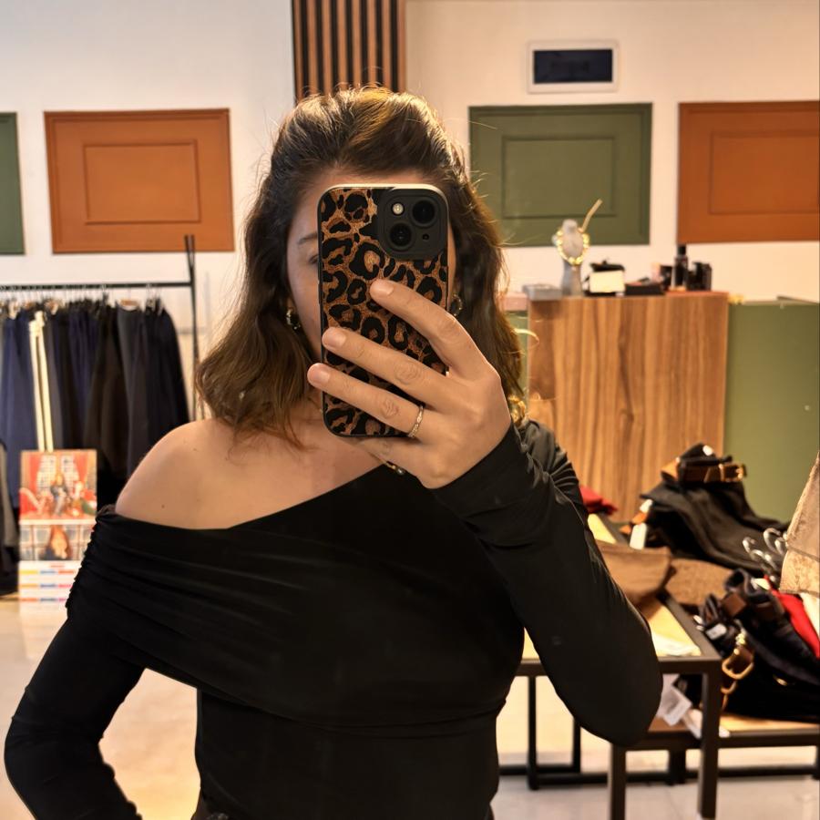 Siyah tek omuz buzzy kumaş bluz