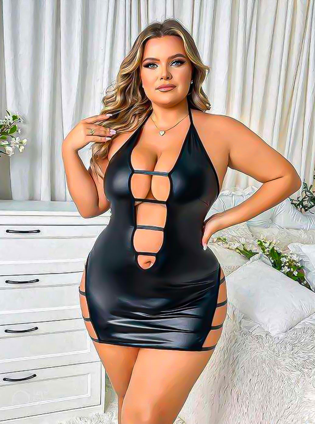 Büyük Beden Fetih: Siyah Vinil Kesik (Cut-Out) Detaylı Mini Fantezi Elbise -Pasione 40005