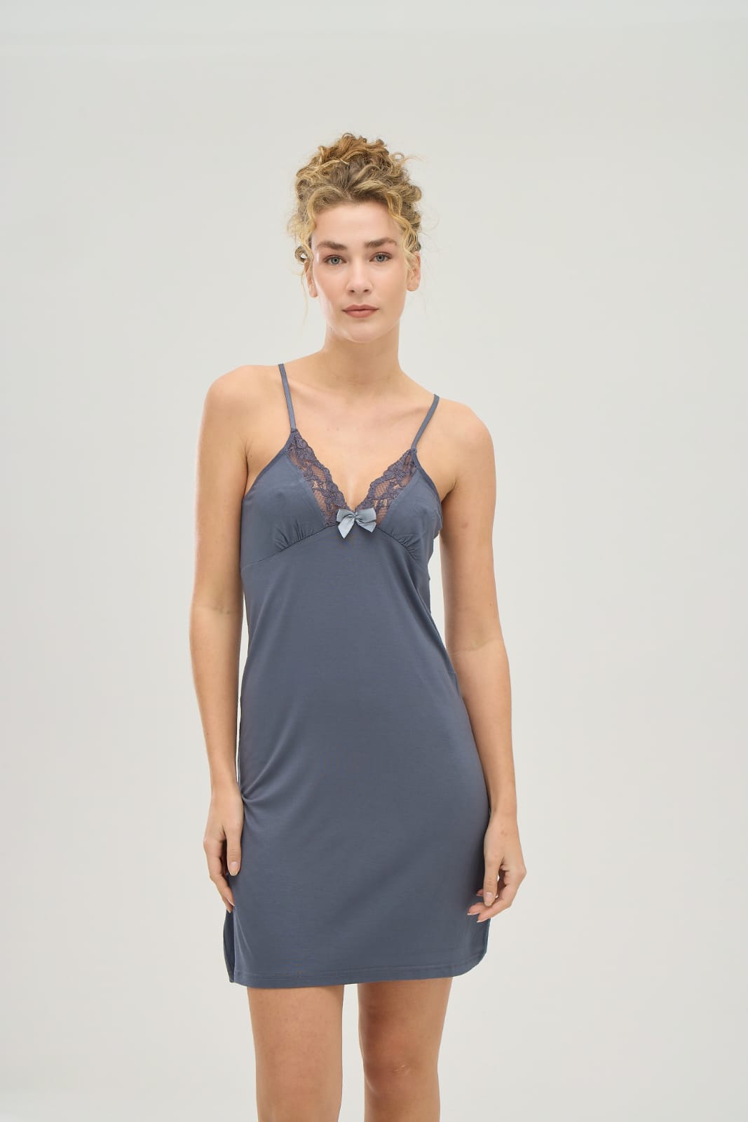 Noyalüx İp Askılı Gecelik 2109