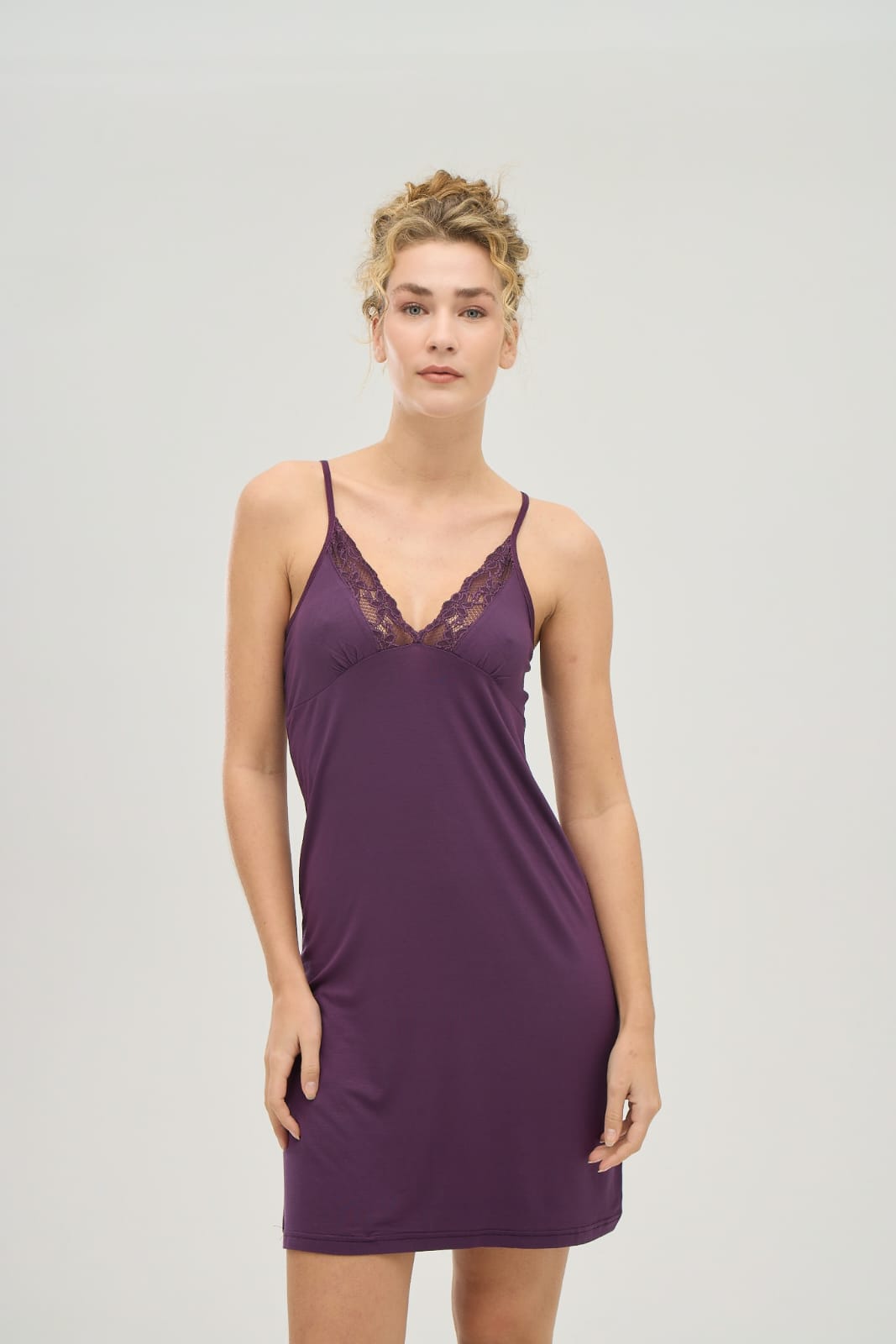 Noyalüx İp Askılı Gecelik 2108